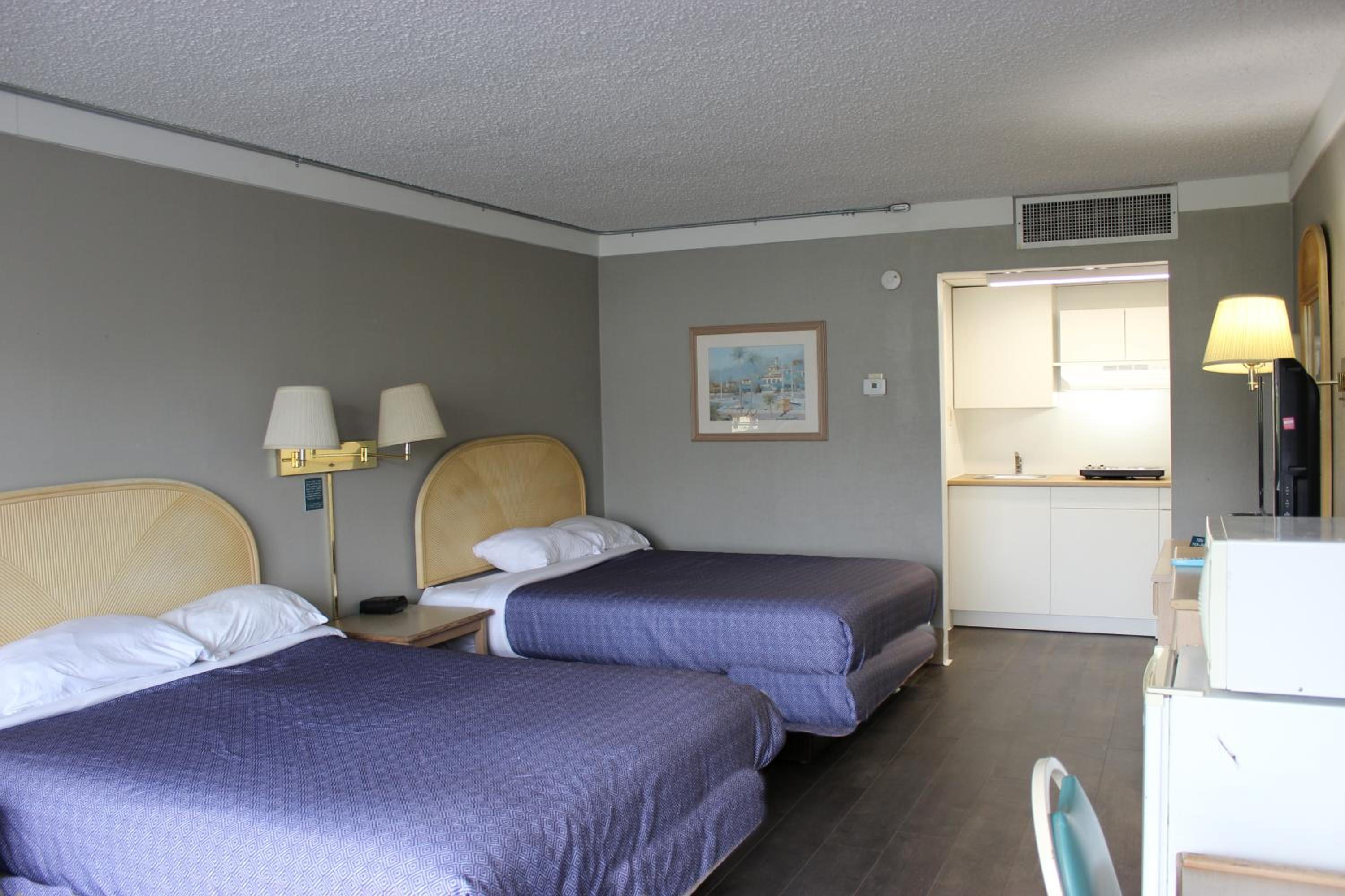Standard Double Room with Kitchenette - Non-Smoking photo 2