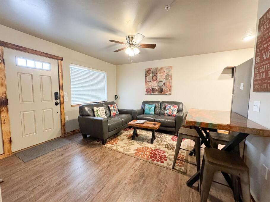 Two-Bedroom House photo 3