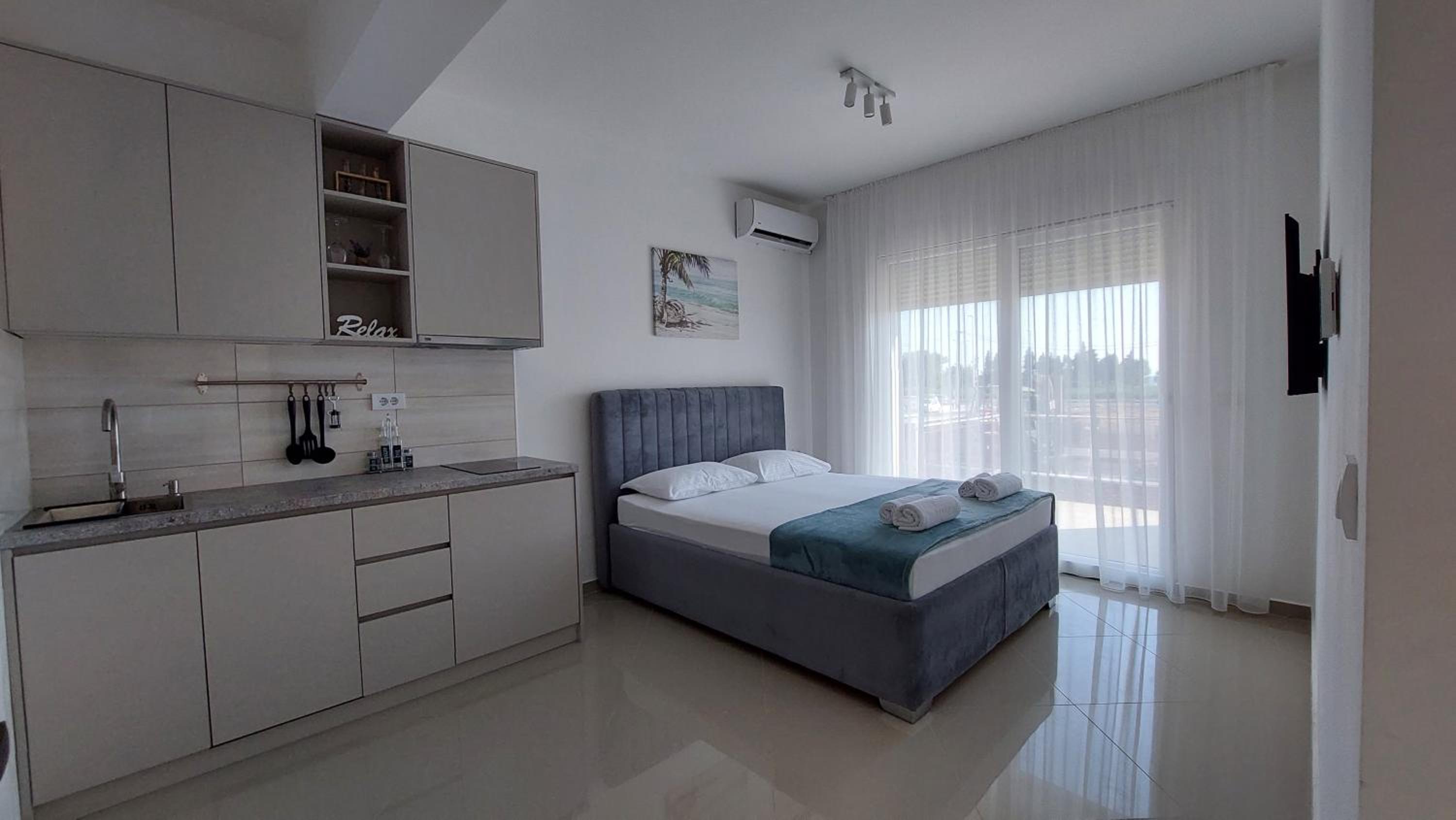 Apartment with Terrace