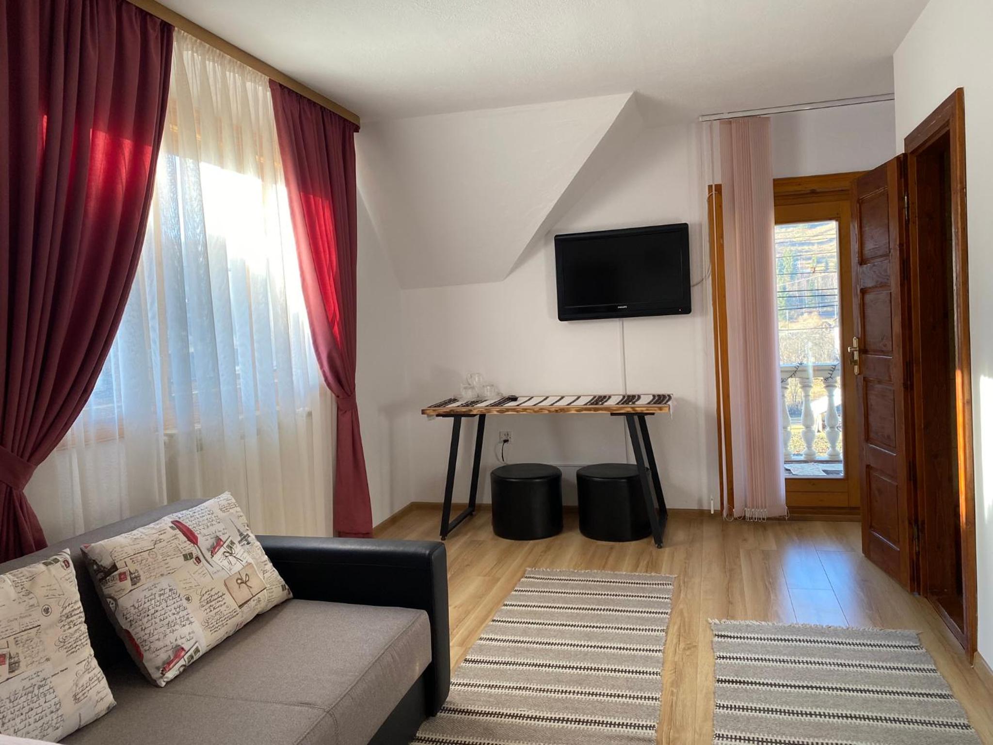 Suite with Balcony photo 1