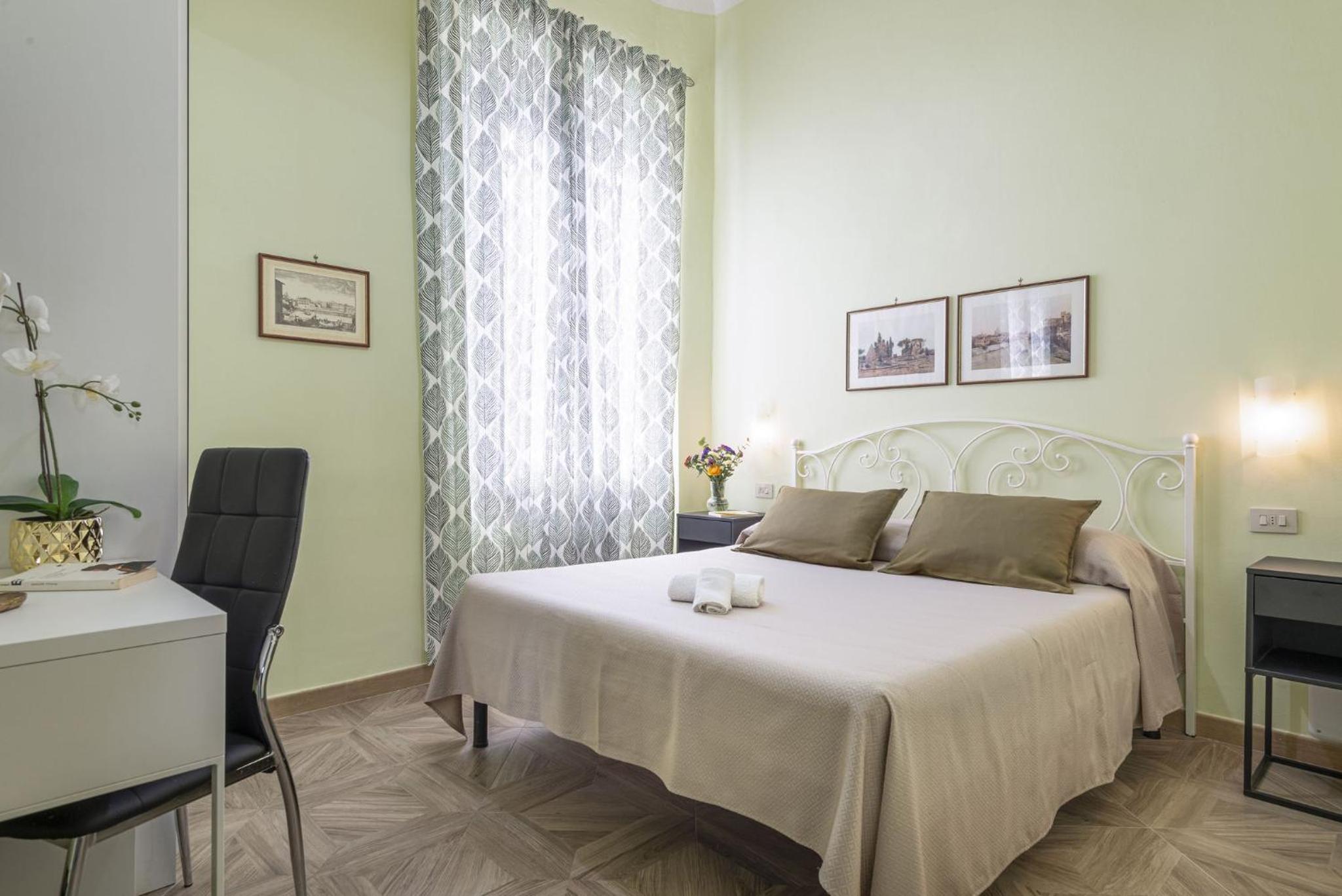 Standard Queen Room photo 1