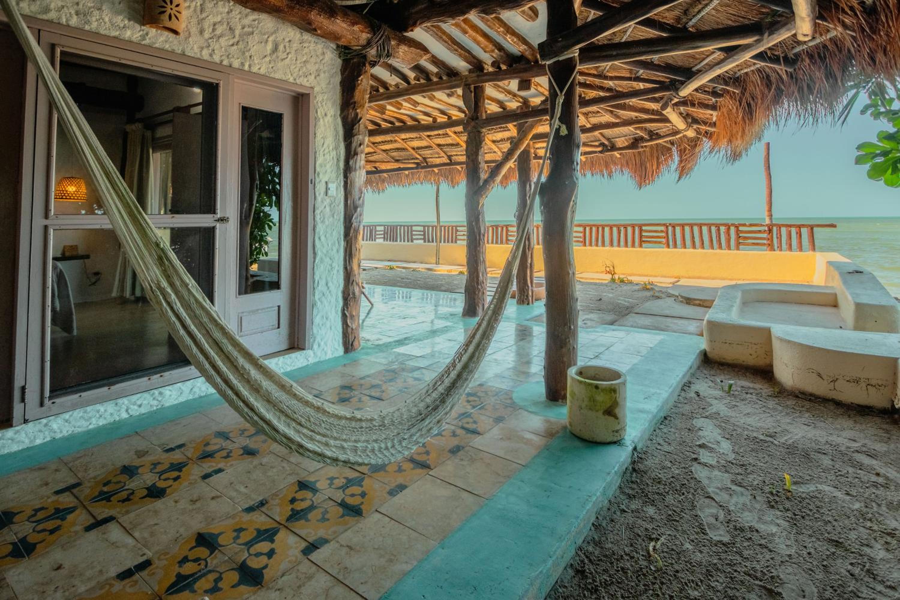 Junior Suite with Sea View - Photo 3