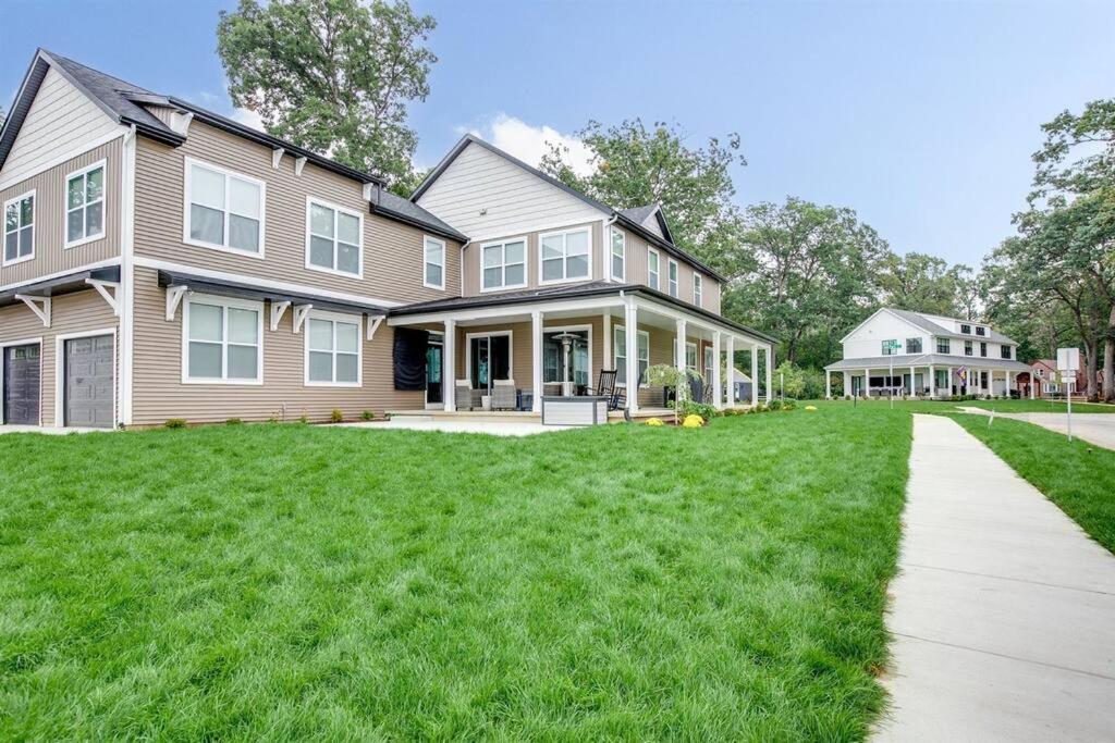 Seven-Bedroom House photo 3