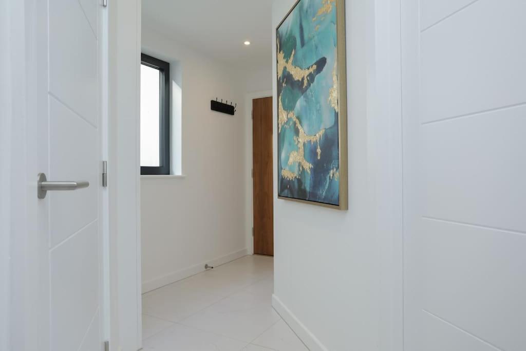 Two-Bedroom Apartment photo 2