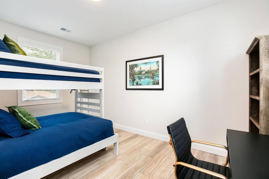 Two-Bedroom House photo 2