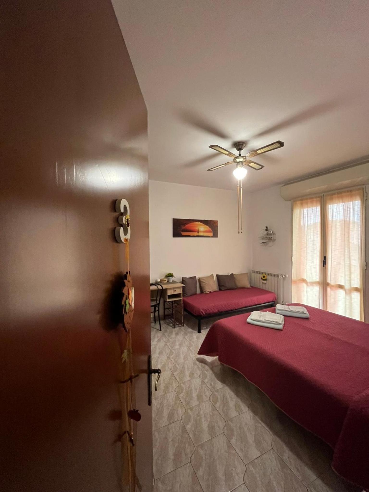 Double or Twin Room with Private External Bathroom