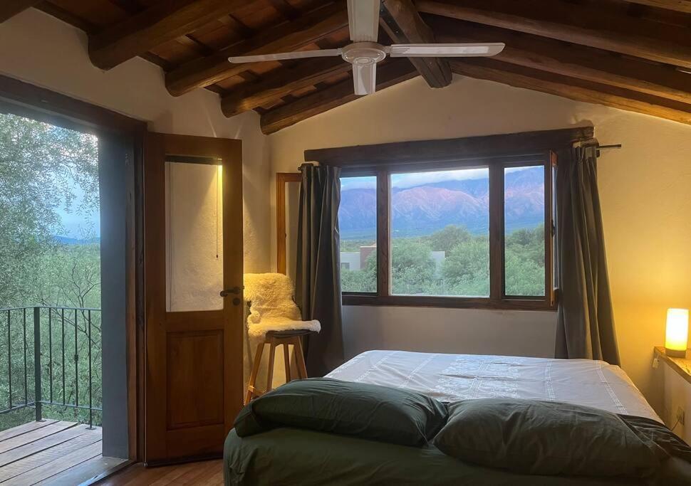 One-Bedroom House photo 1