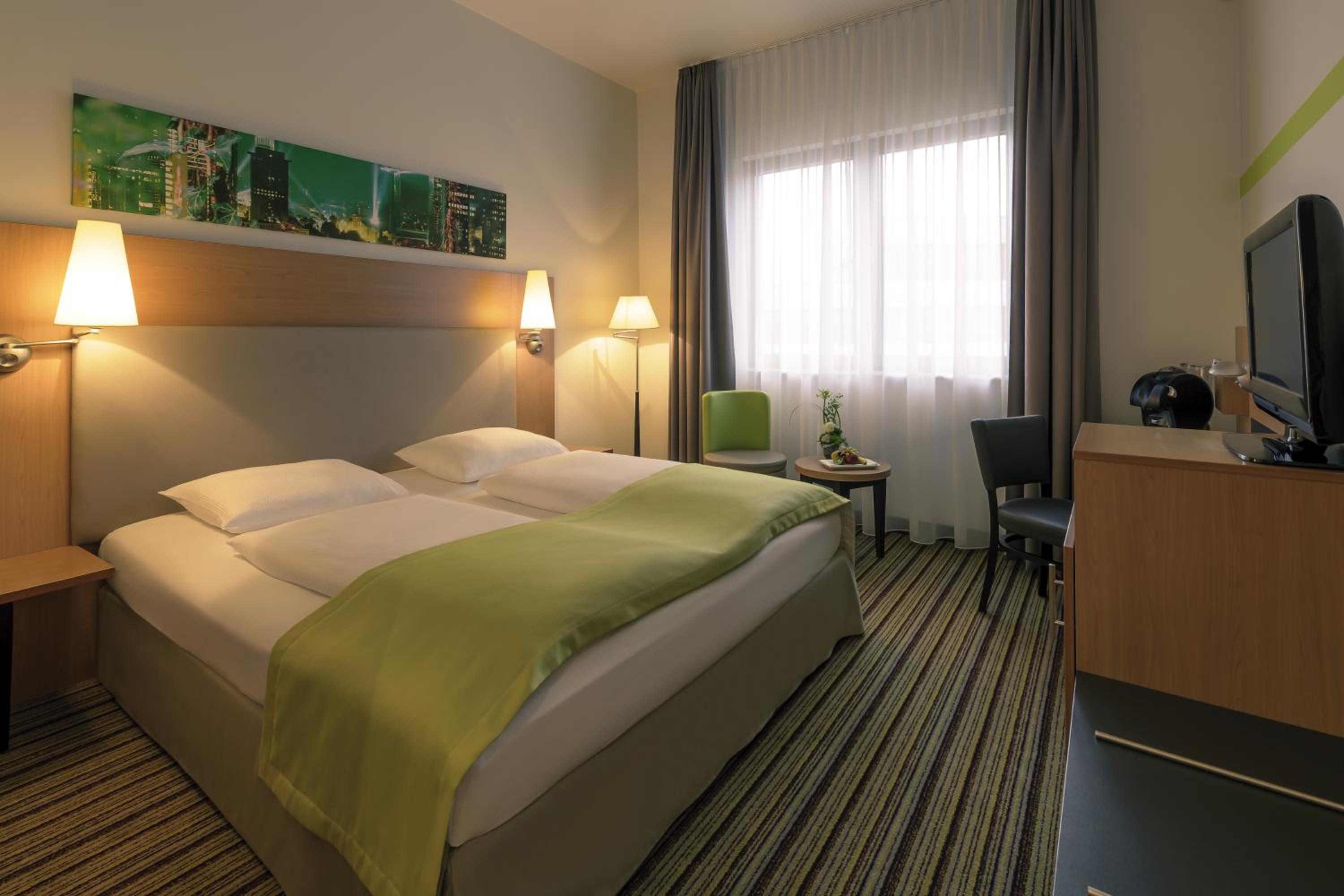 Standard Twin Room photo 2