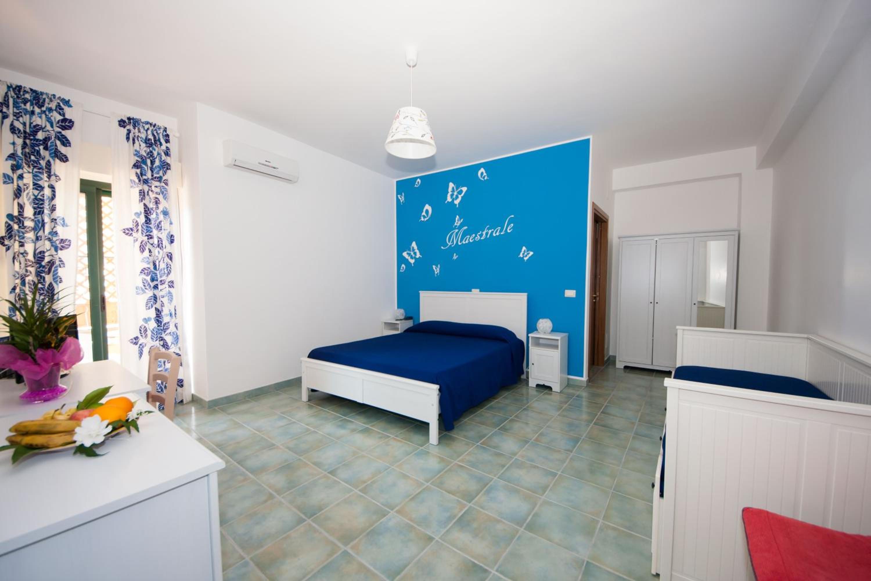 Quarto Familiar Grande (2 Adultos + 2 Crianças)