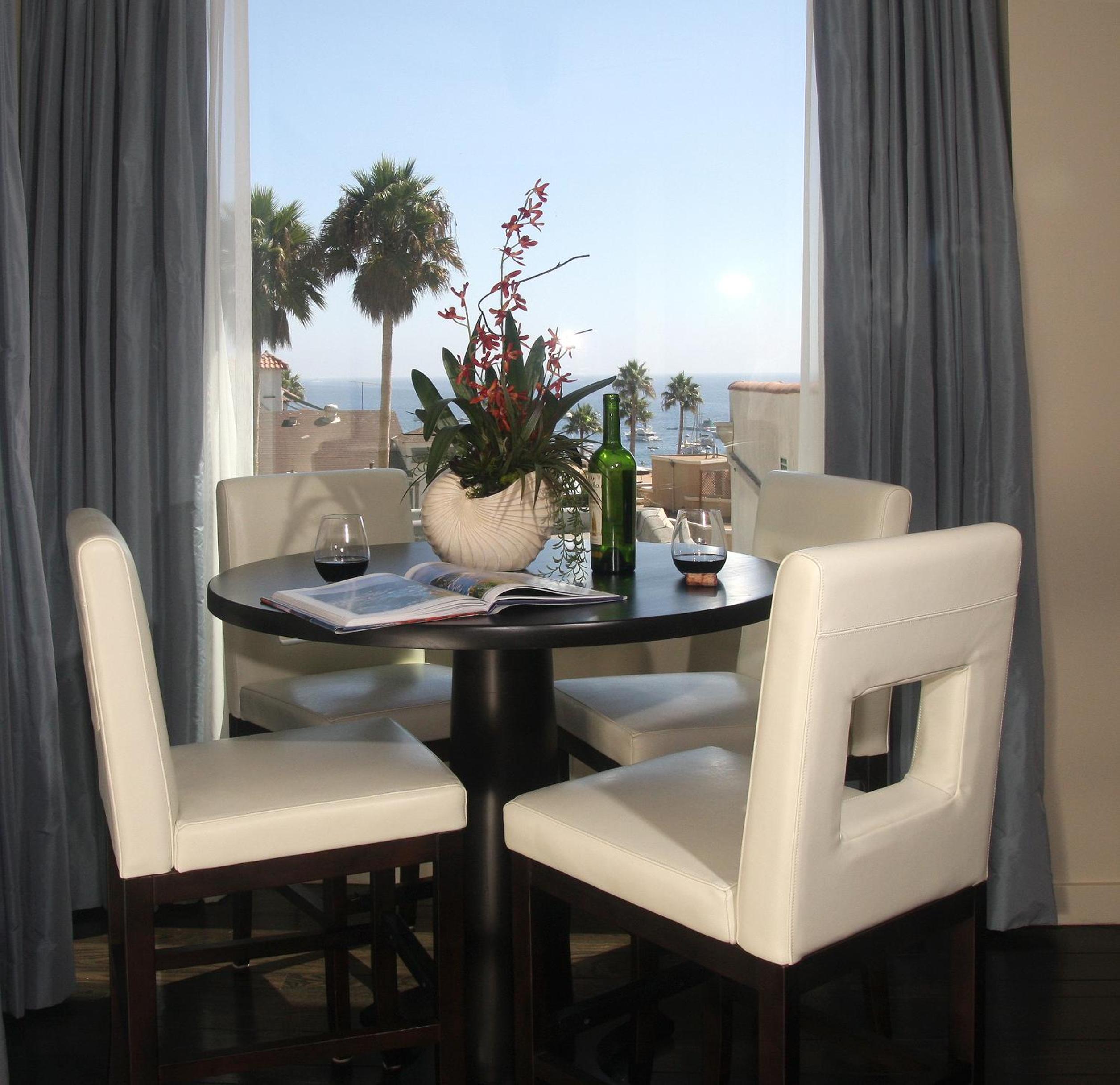 King Suite with Sofa Bed - Photo 2