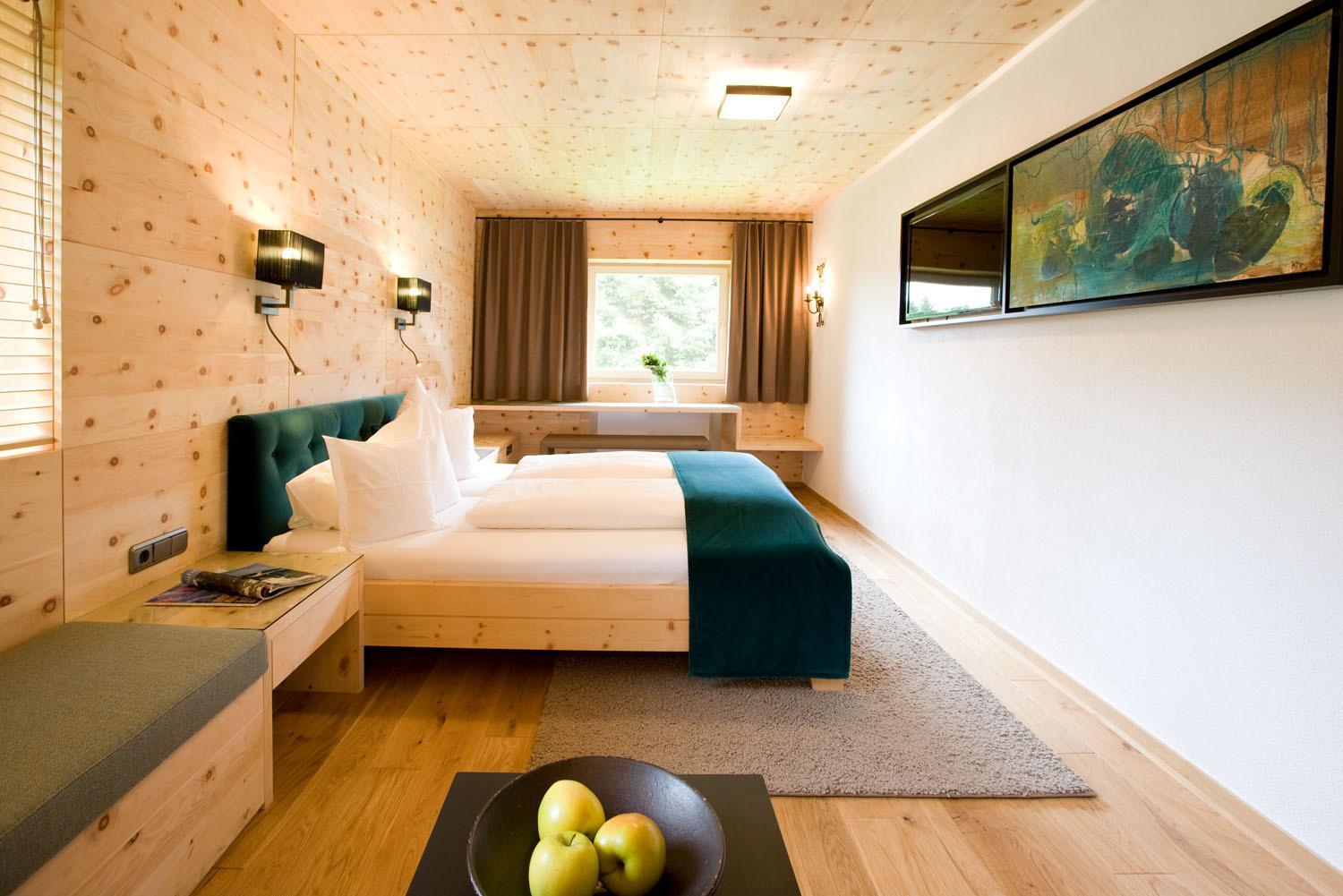 Deluxe Double Room - Photo 21