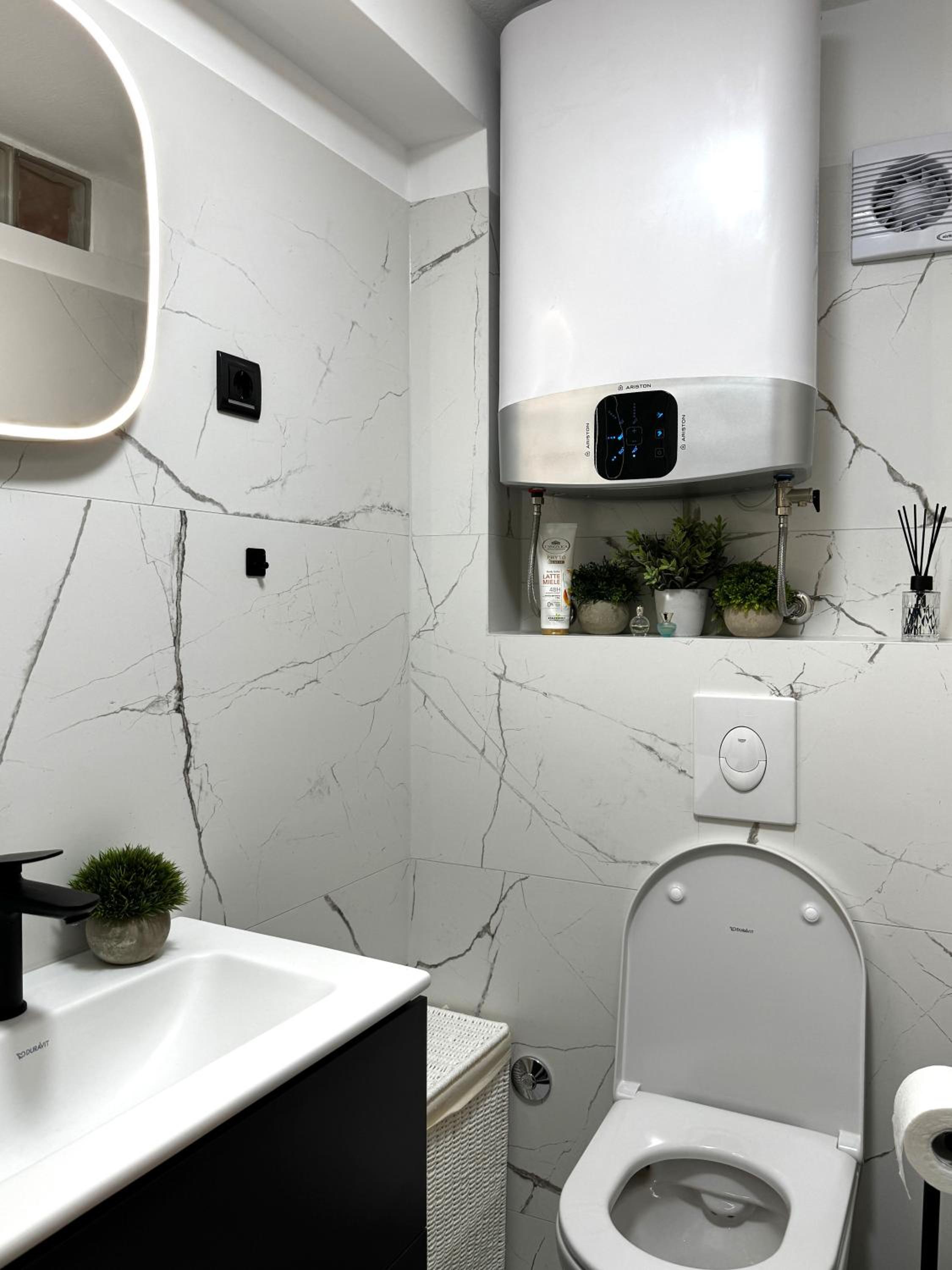 Apartment - Photo 44