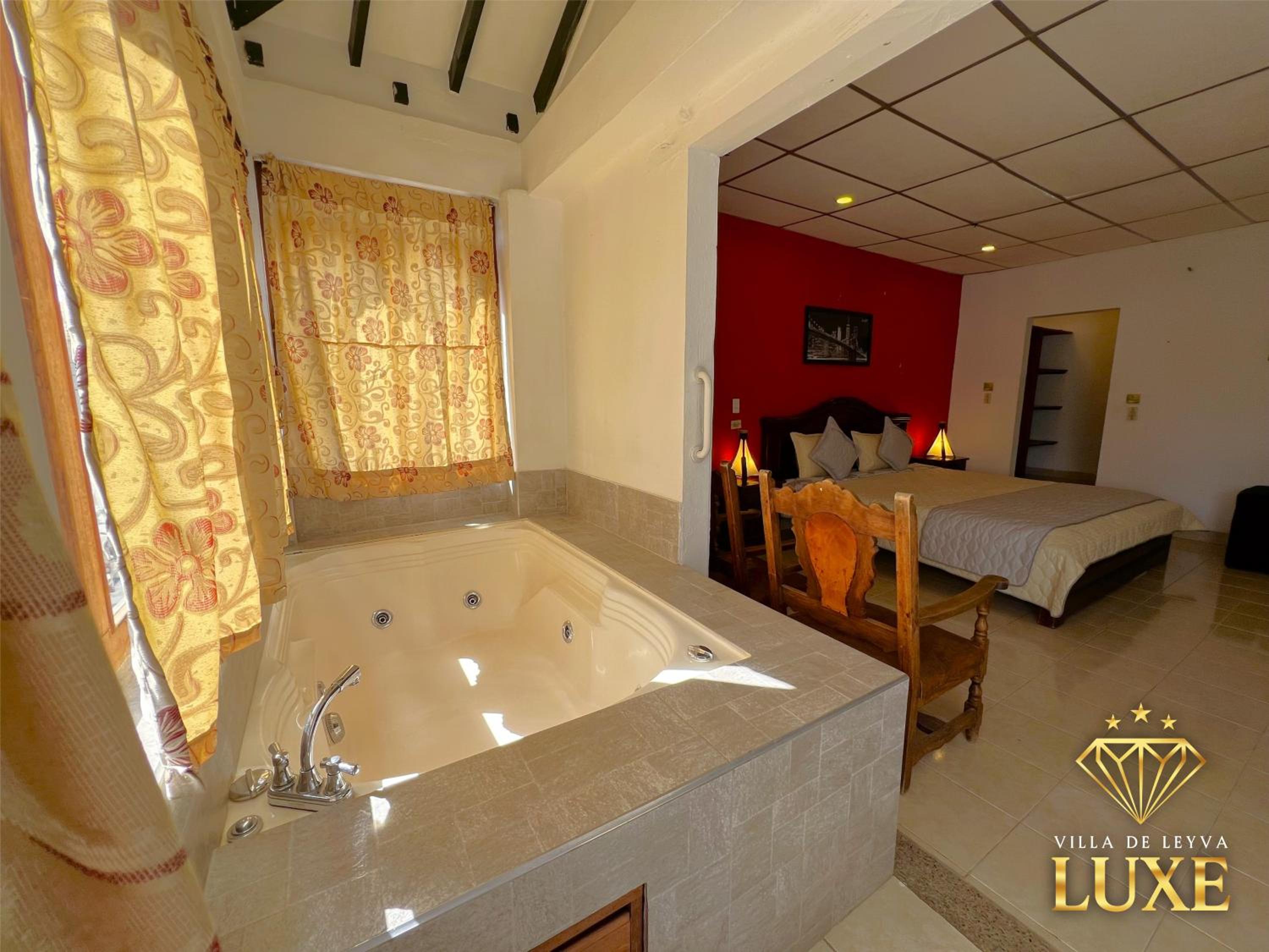 King Room with Spa Bath