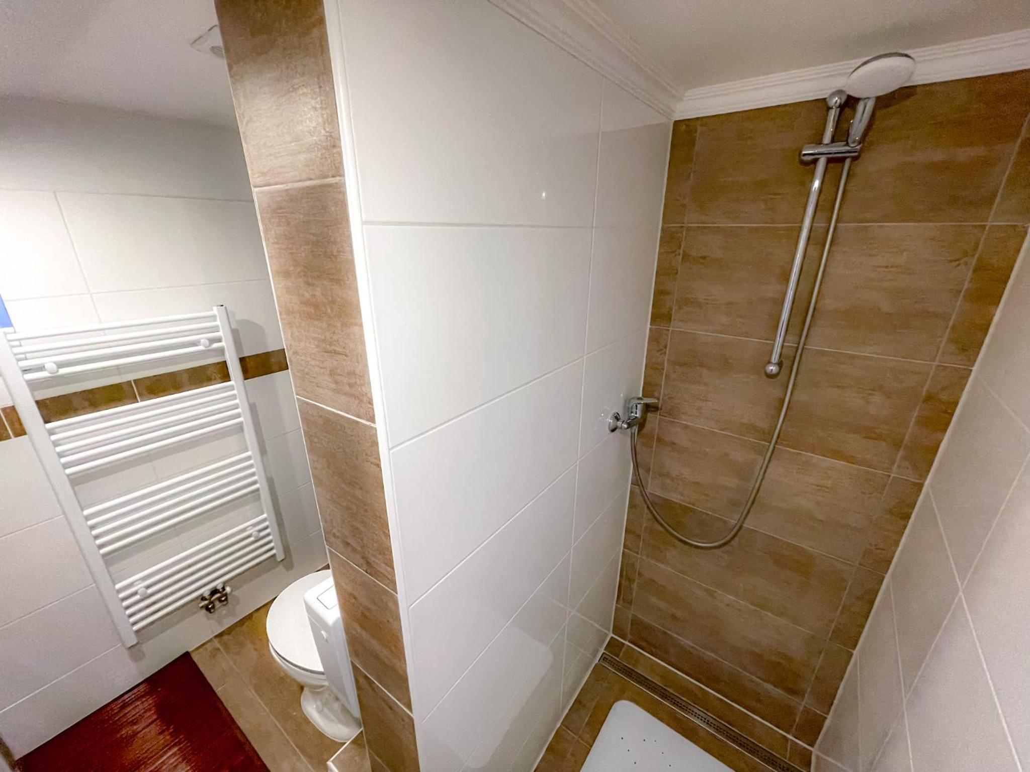 One-Bedroom House photo 2
