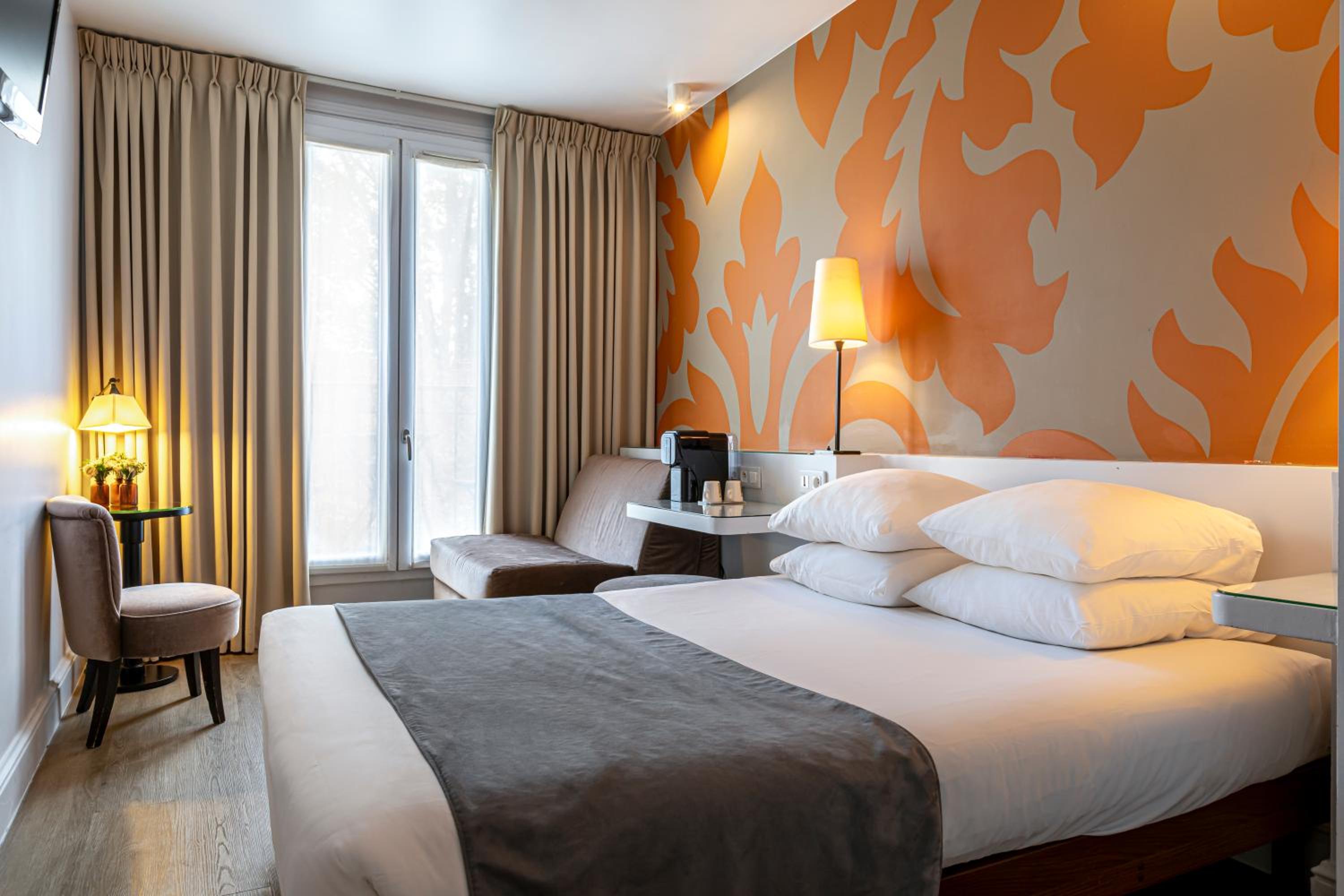 Deluxe Double Room with Balcony