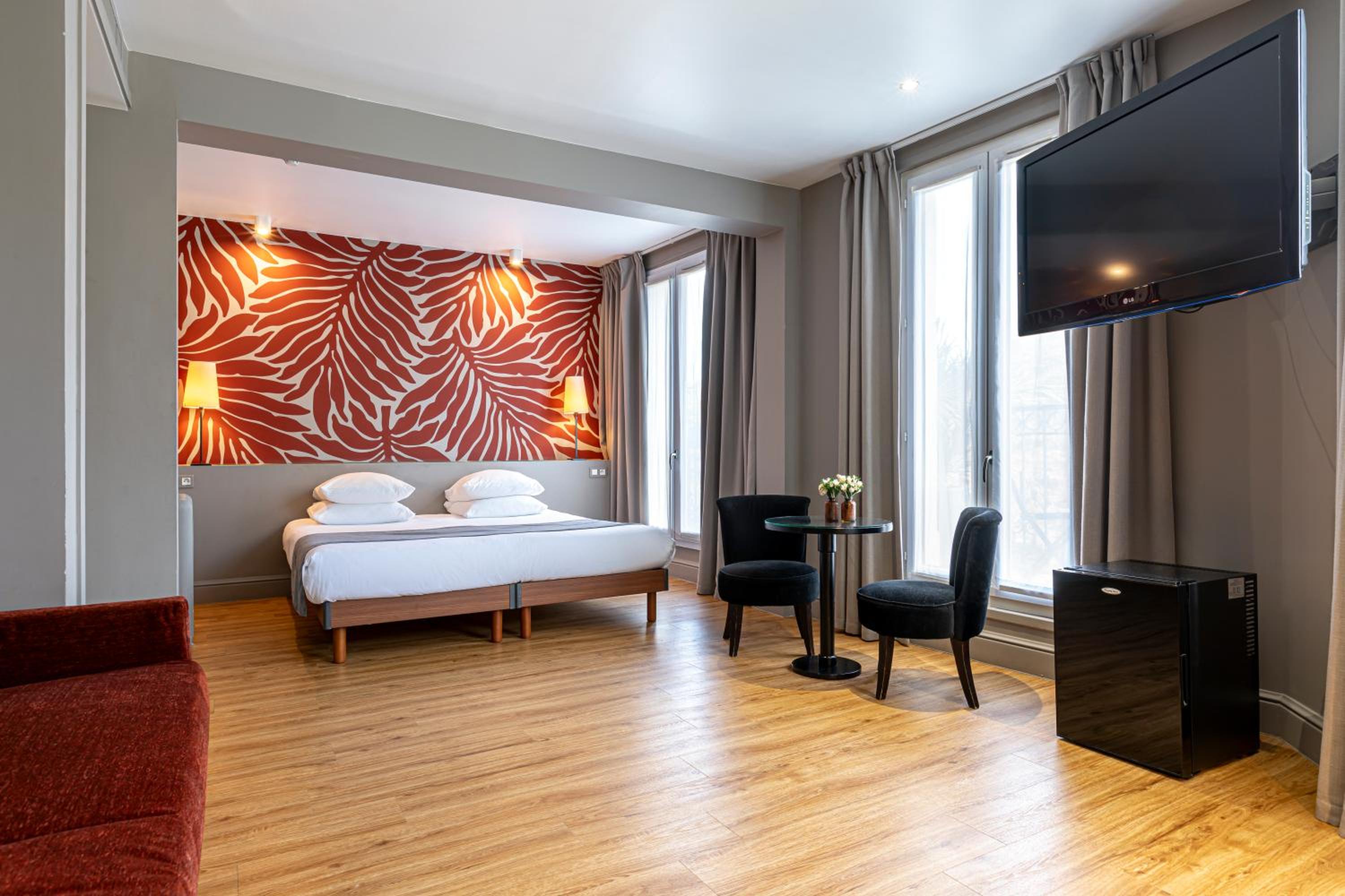 Family Suite with Garden View