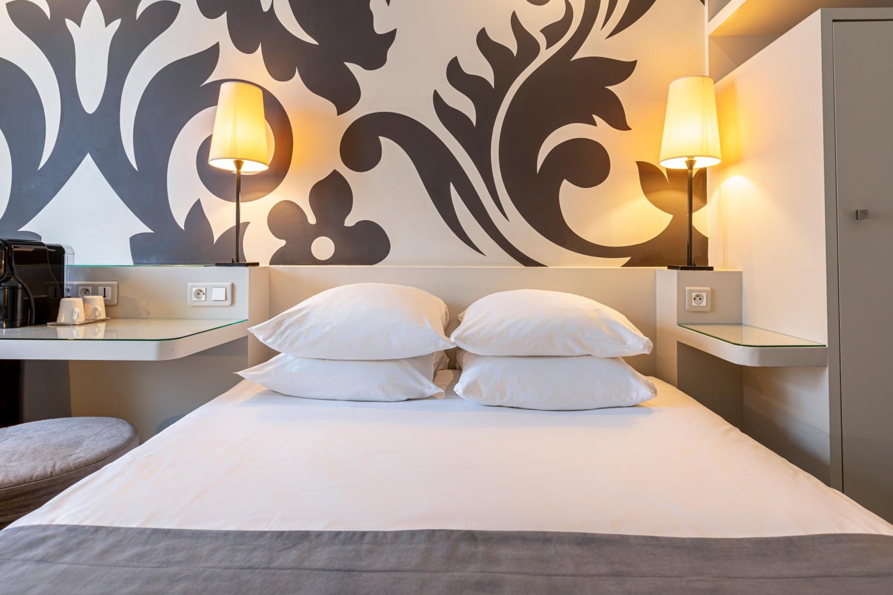 Superior room with garden view