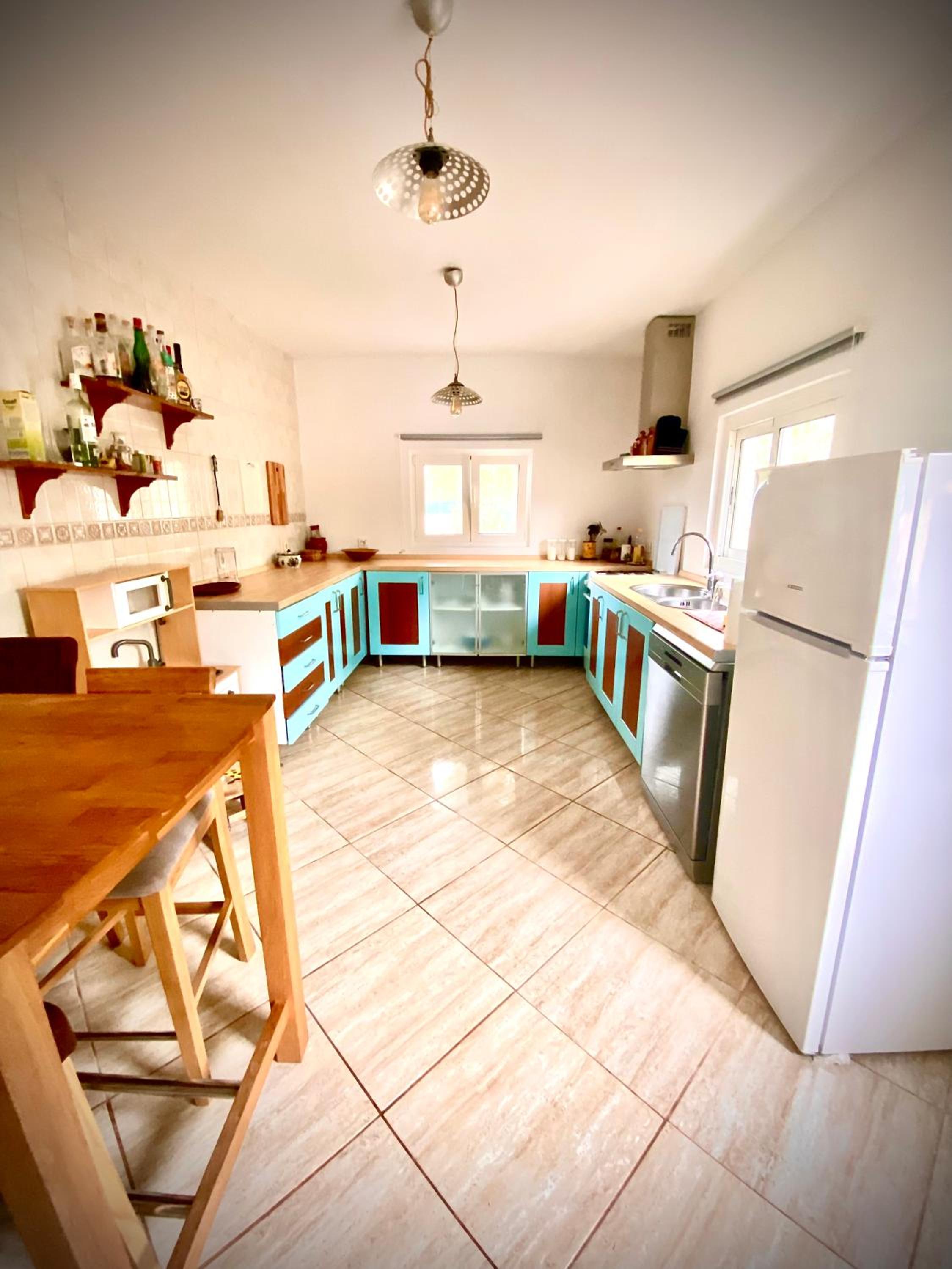 Three-Bedroom House photo 2