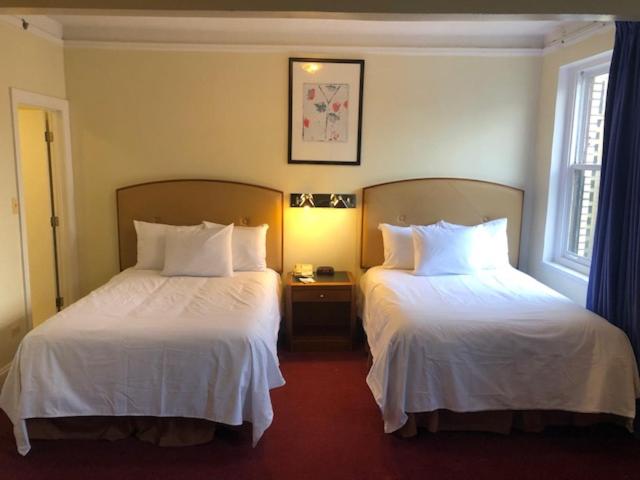 Double Room with Two Double Beds - Non-Smoking - Photo 1