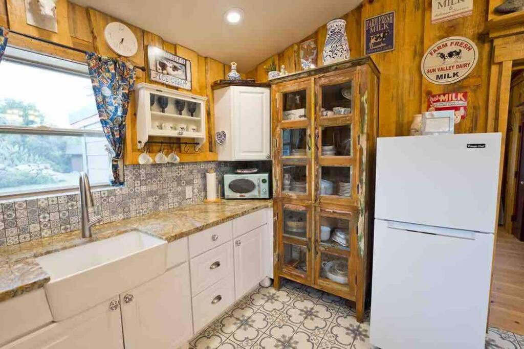 One-Bedroom House photo 2