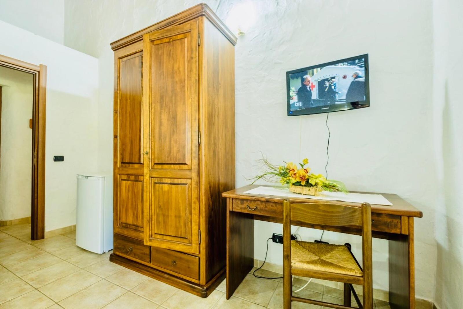Double Room with Private Bathroom photo 1