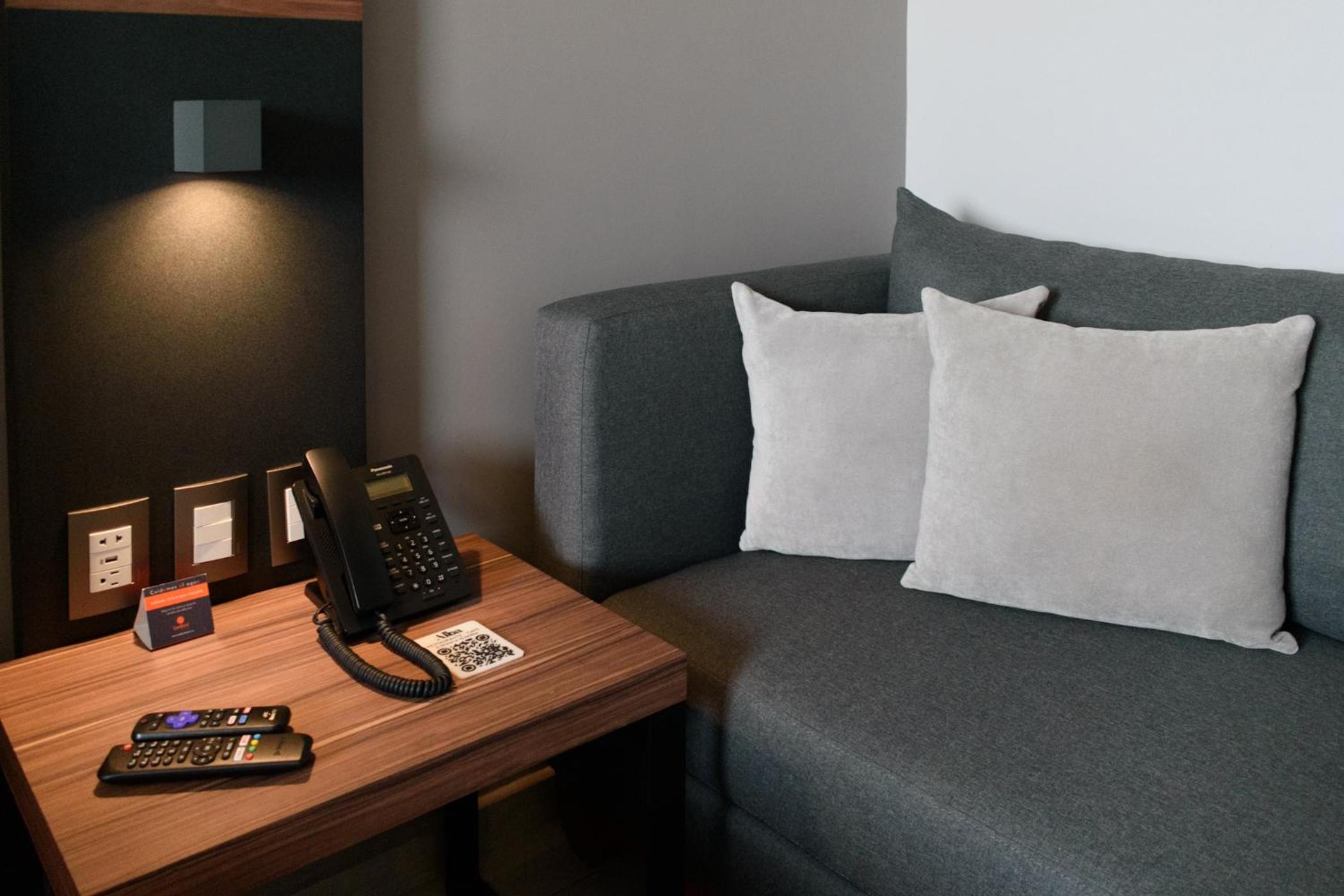Superior King Room photo 3