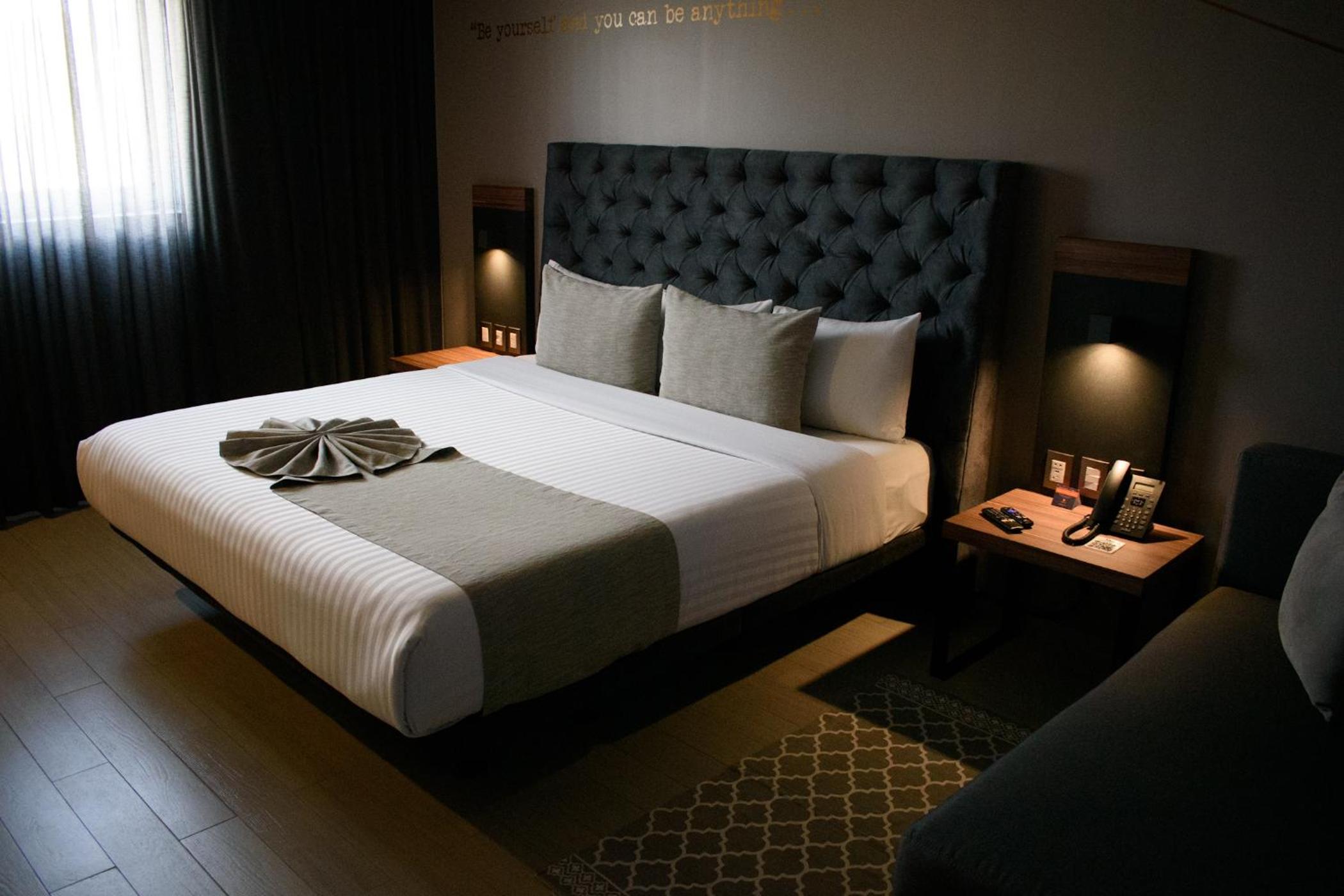 Superior King Room photo 2