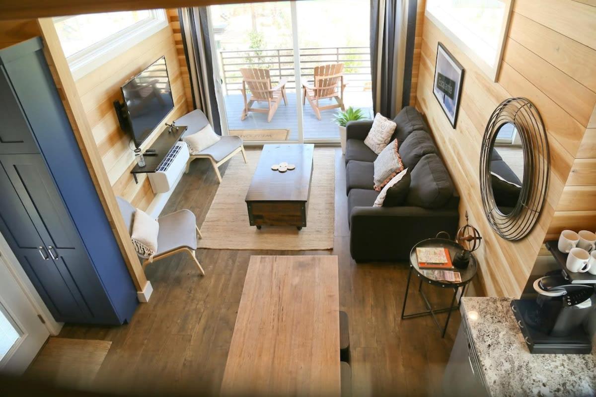Family Room photo 1