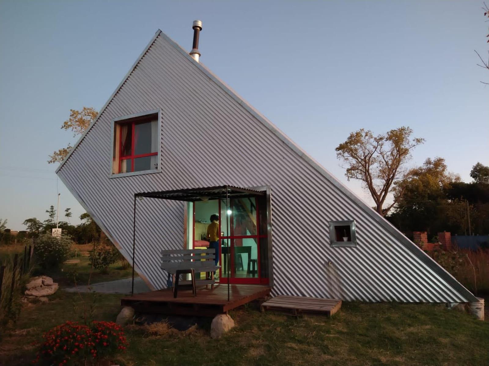 Two-Bedroom House photo 2