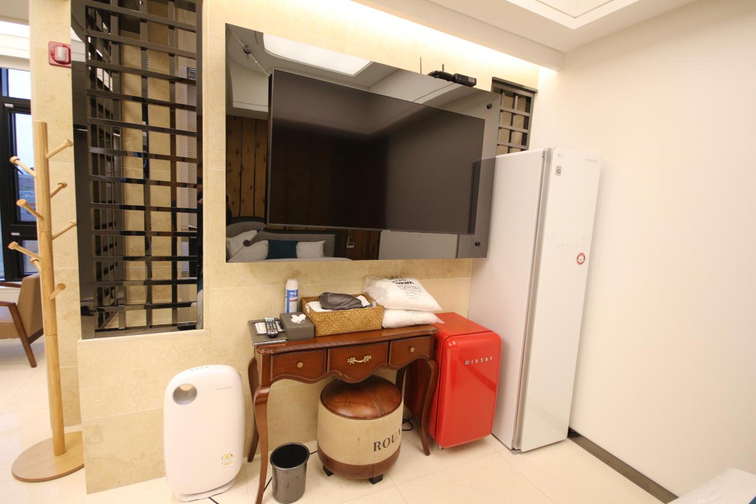 Premium Room - Photo 7