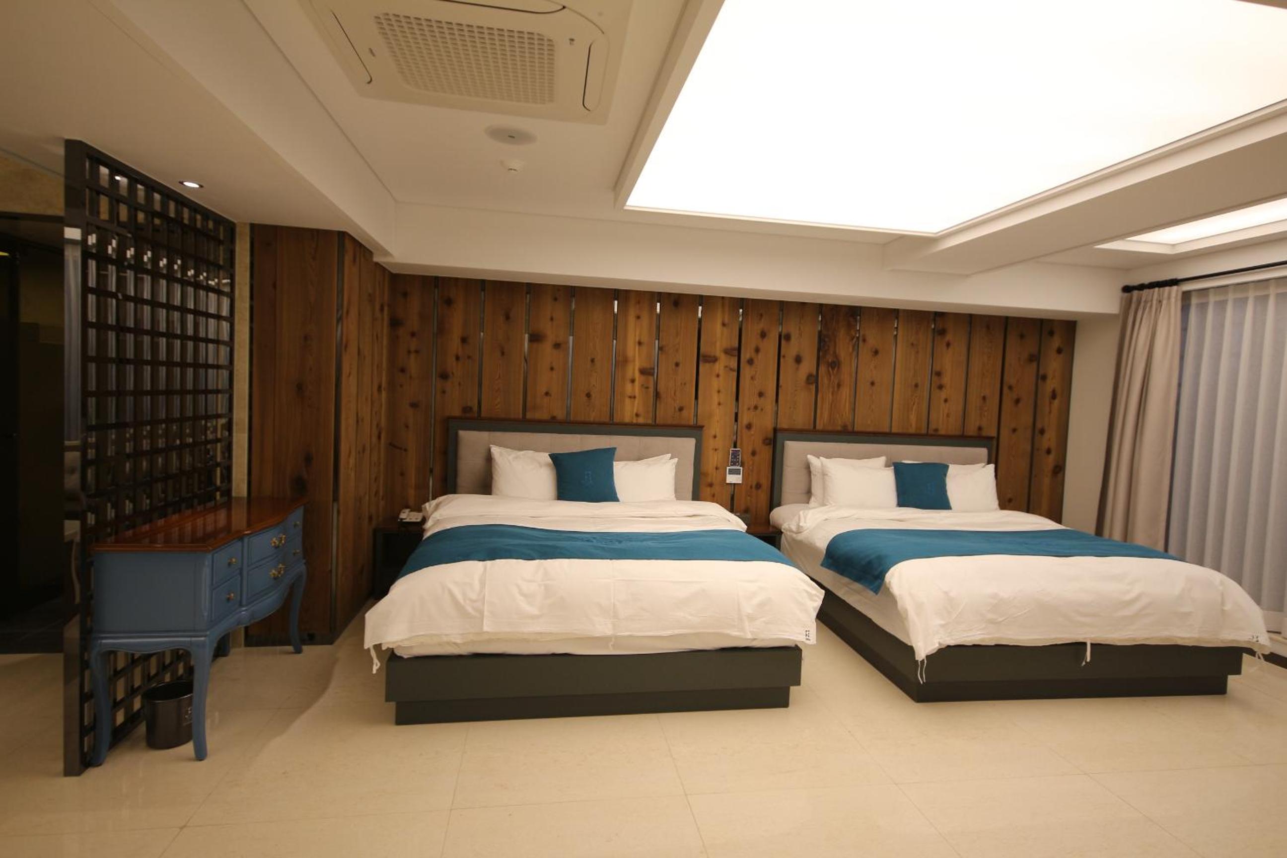 Penthouse - Photo 23