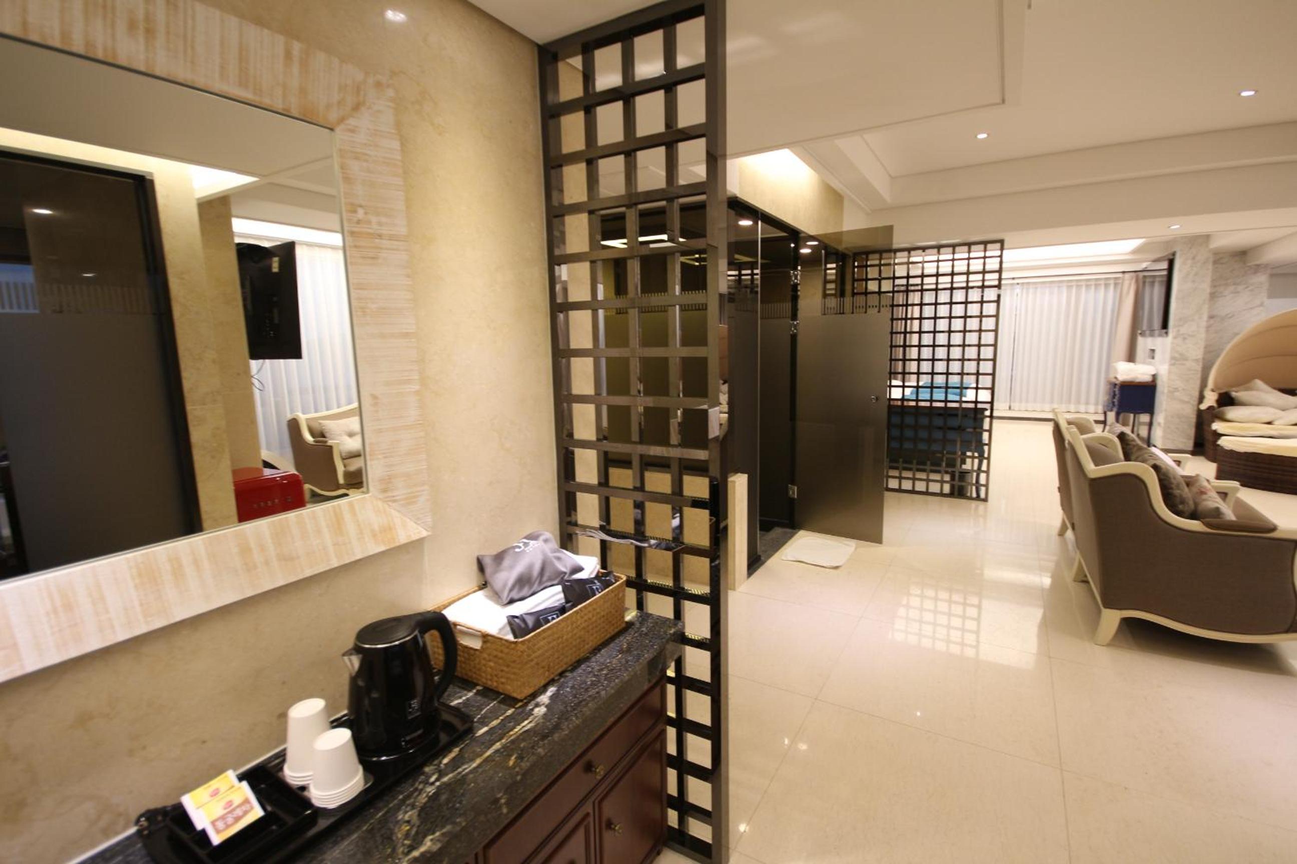 Penthouse - Photo 21