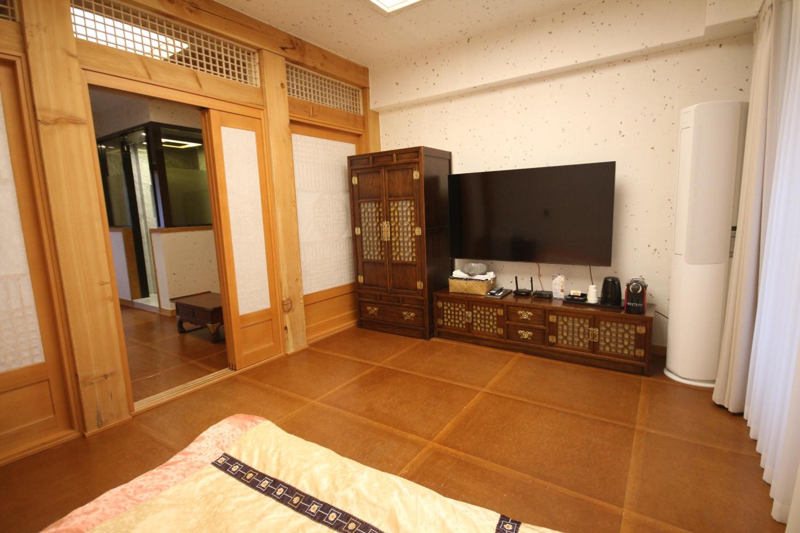 Hanok ondol - Photo 6