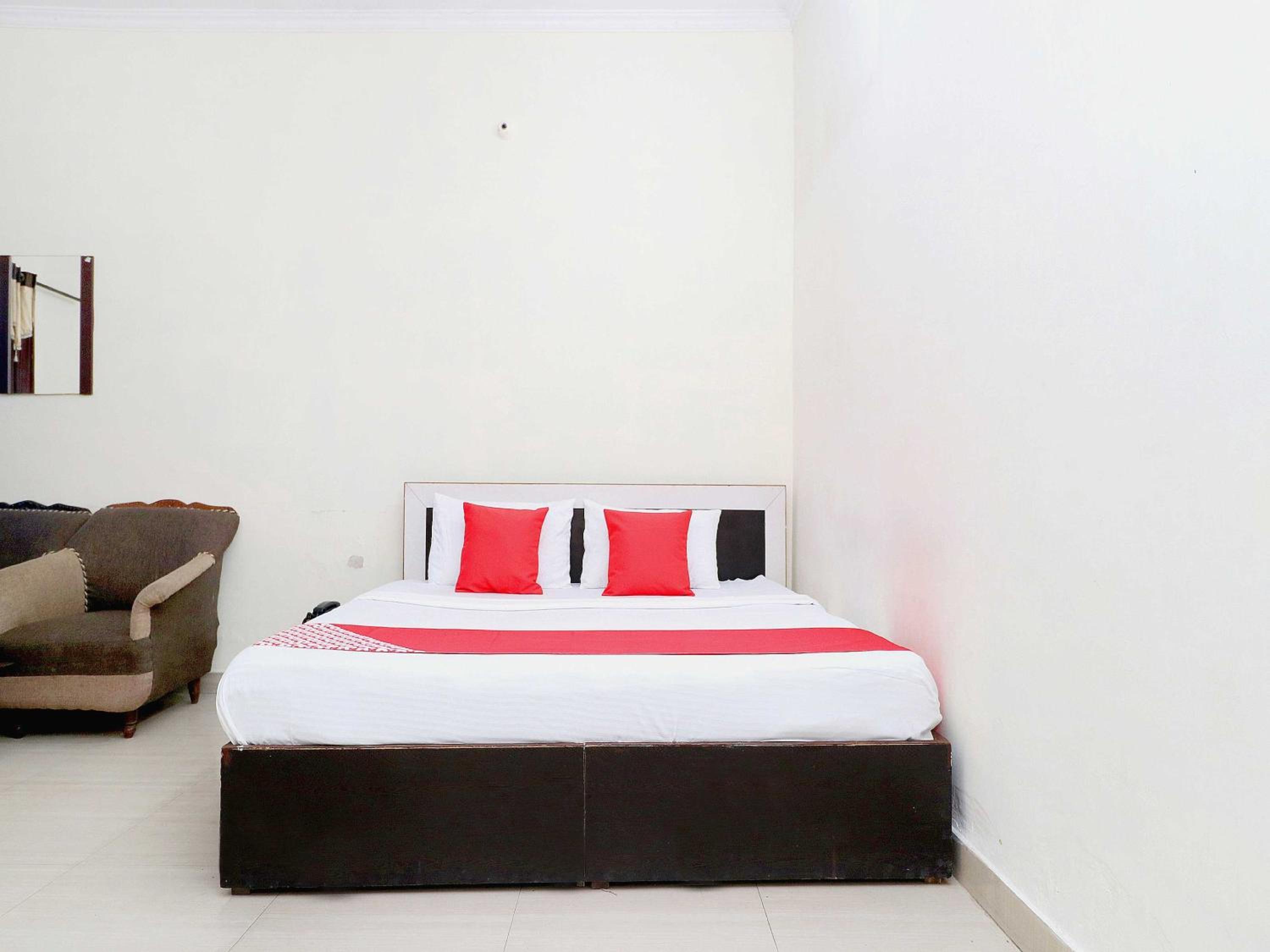 Standard Double Room photo 3