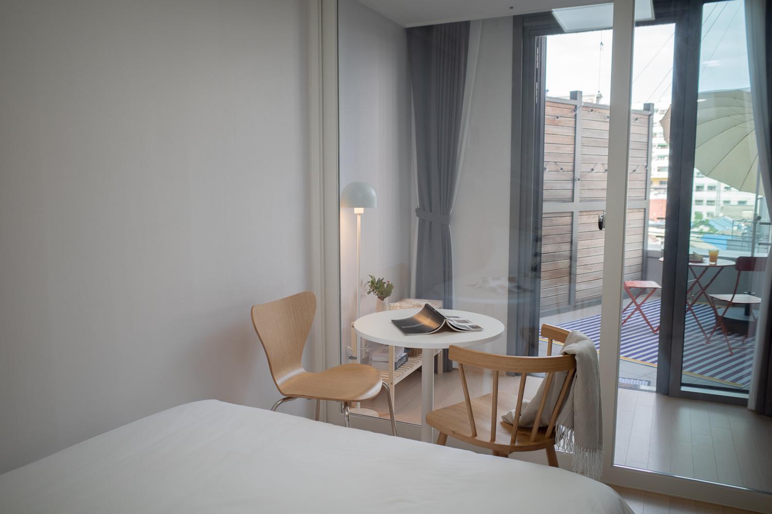 Studio with Terrace - Photo 17