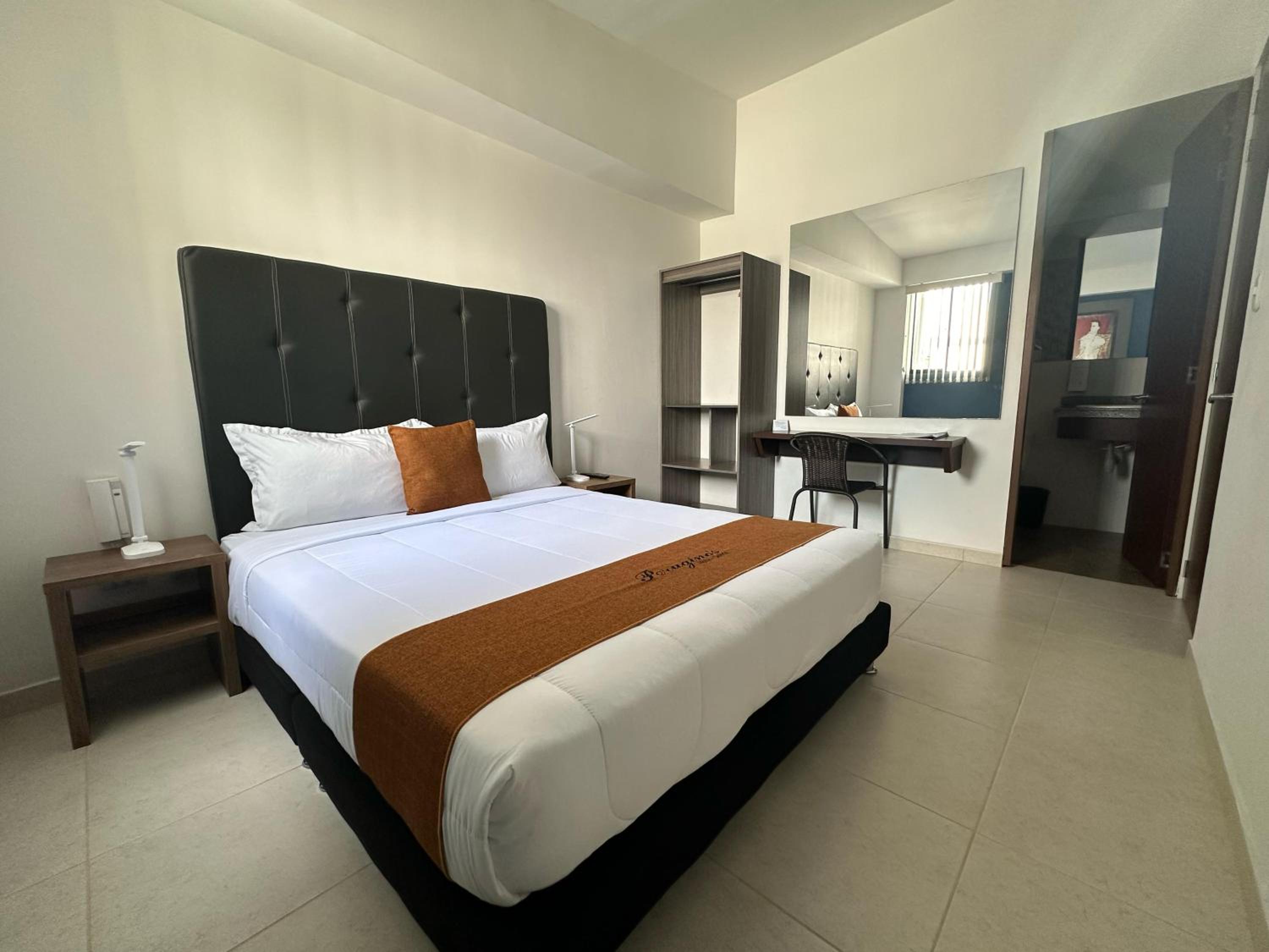 Superior Queen Room