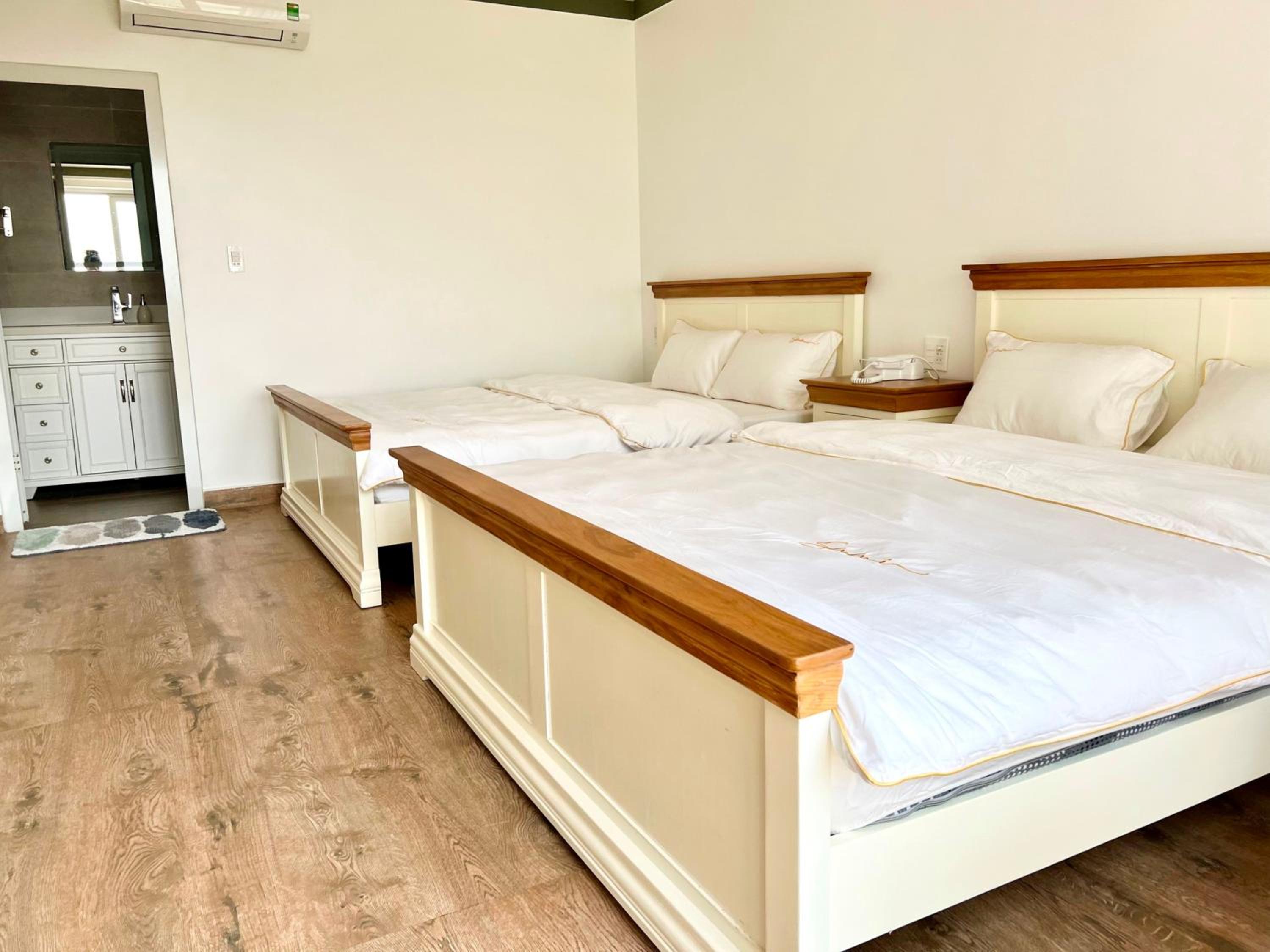 Standard Quadruple Room - Photo 1