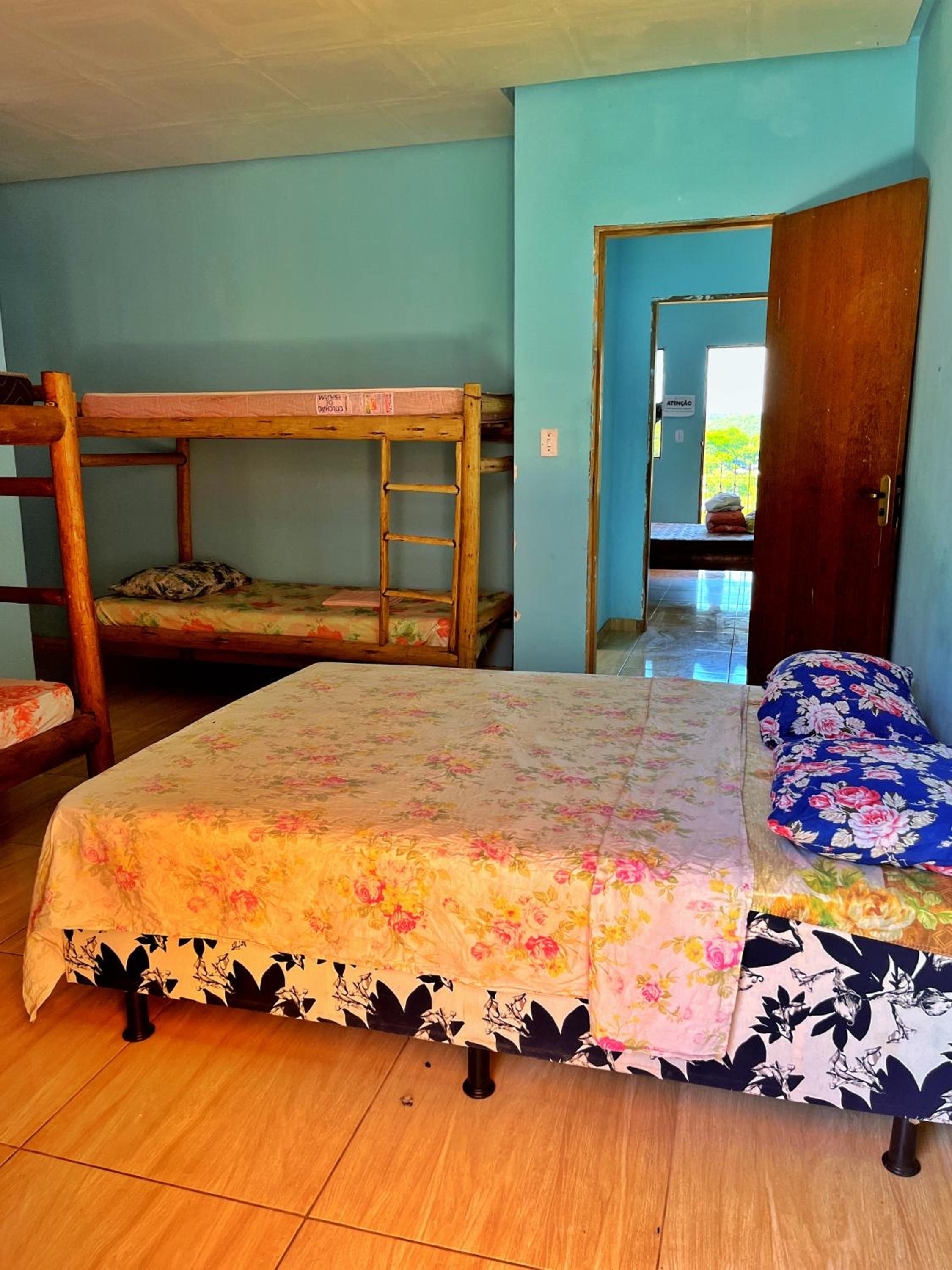 Bed in 6-Bed Dormitory Room photo 1