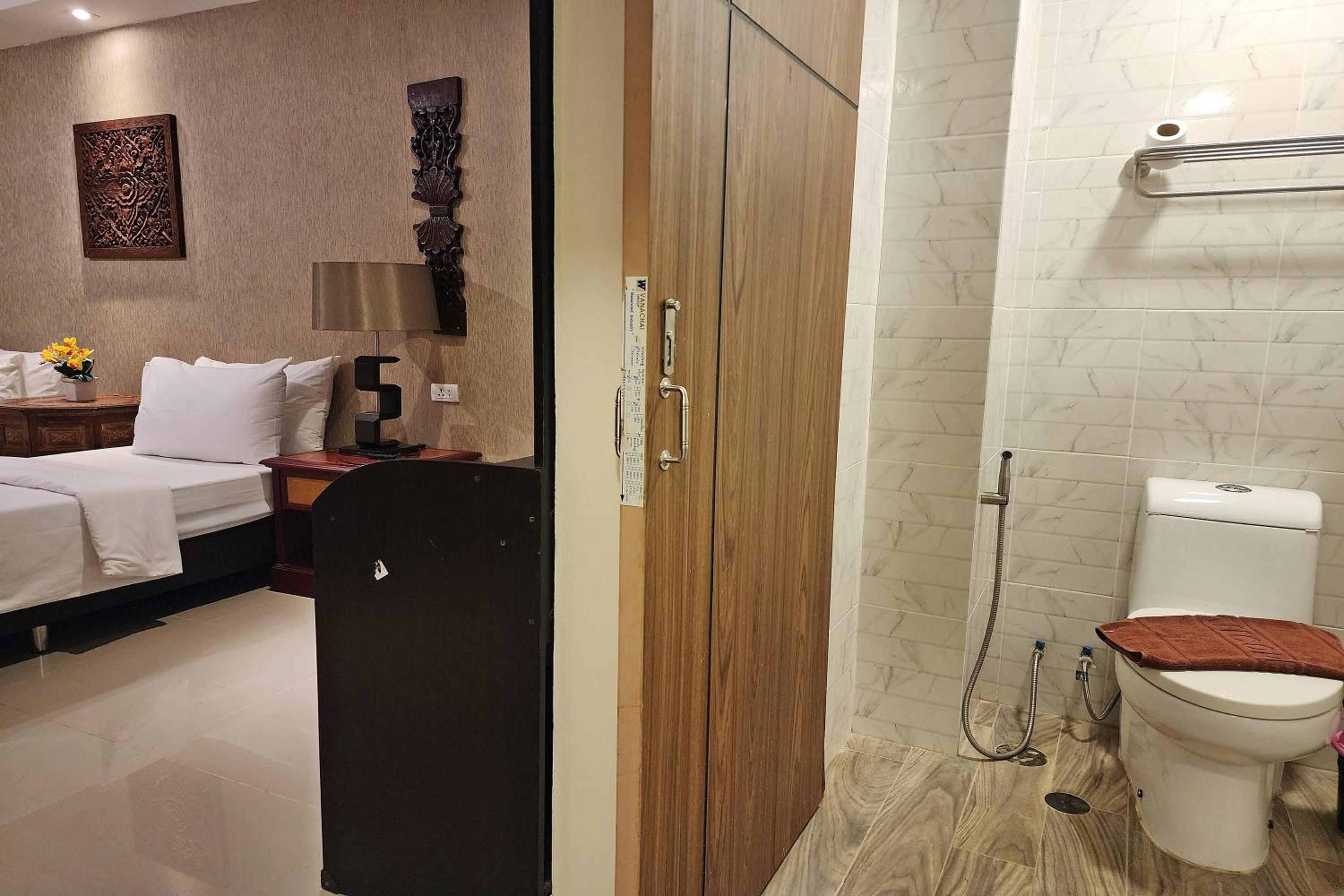 Superior Twin Room - Photo 8