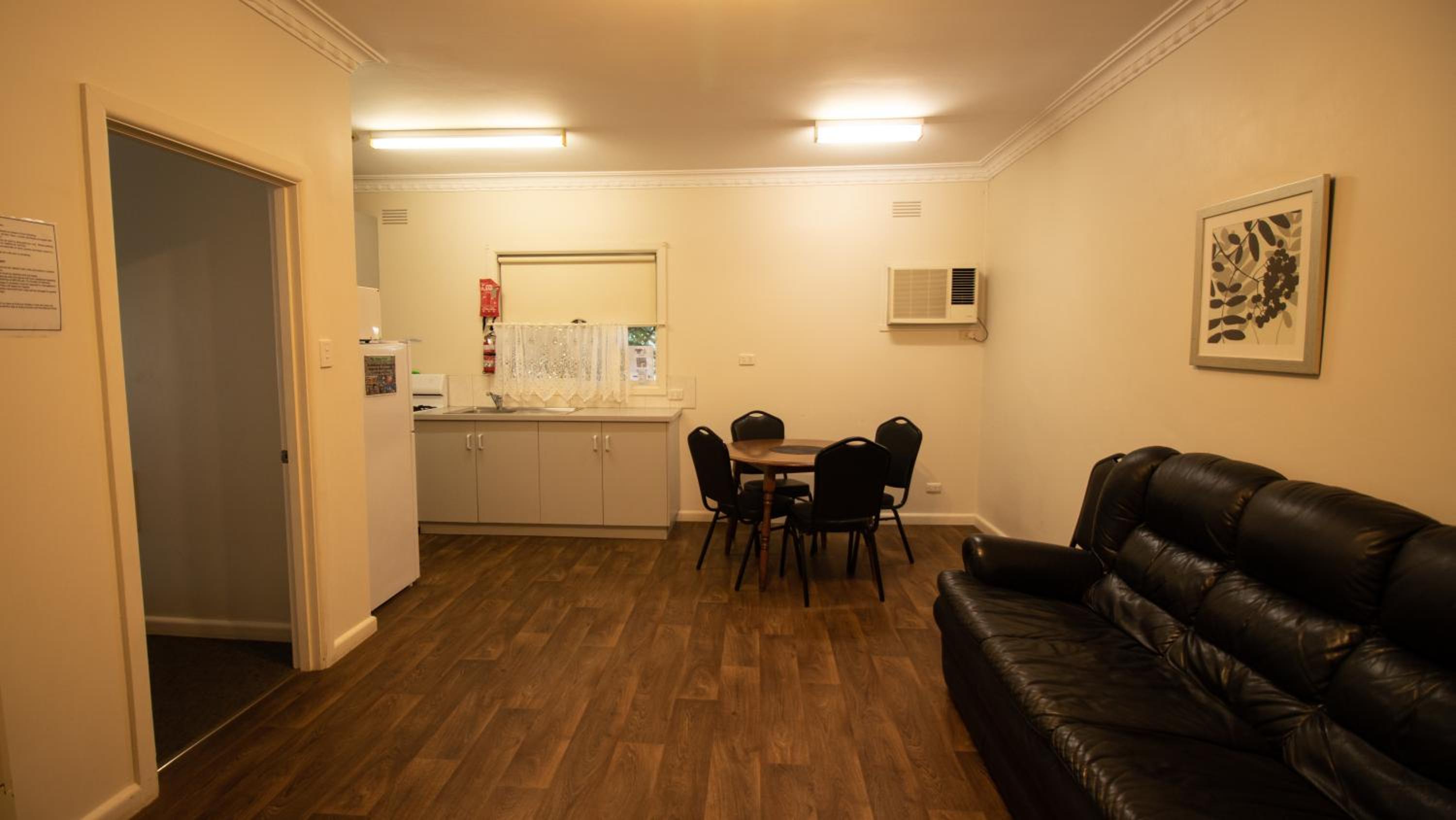 Apartment - Ground Floor photo 2