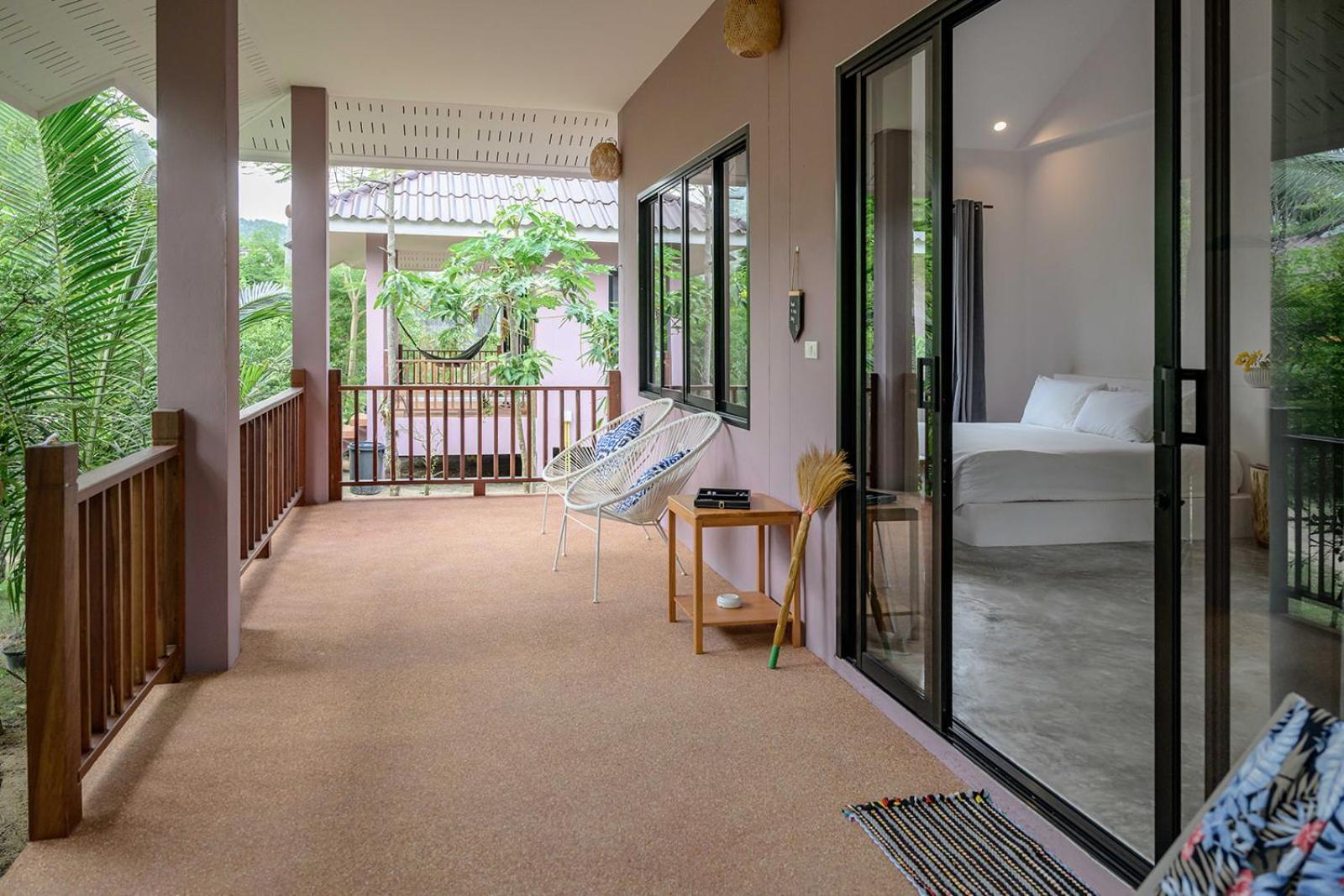 One-Bedroom House - Photo 10