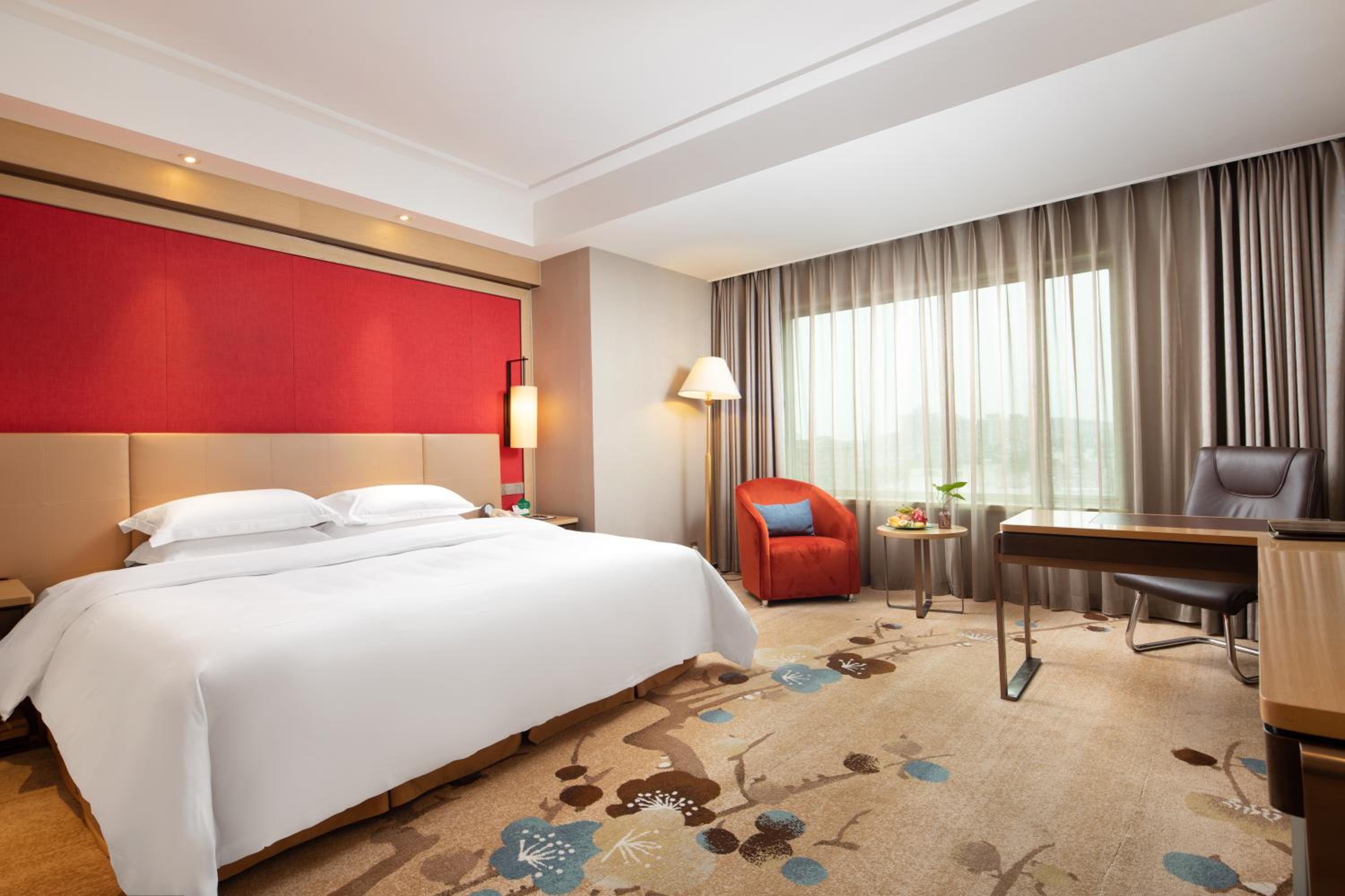 Premium King Room - Non-Smoking photo 1