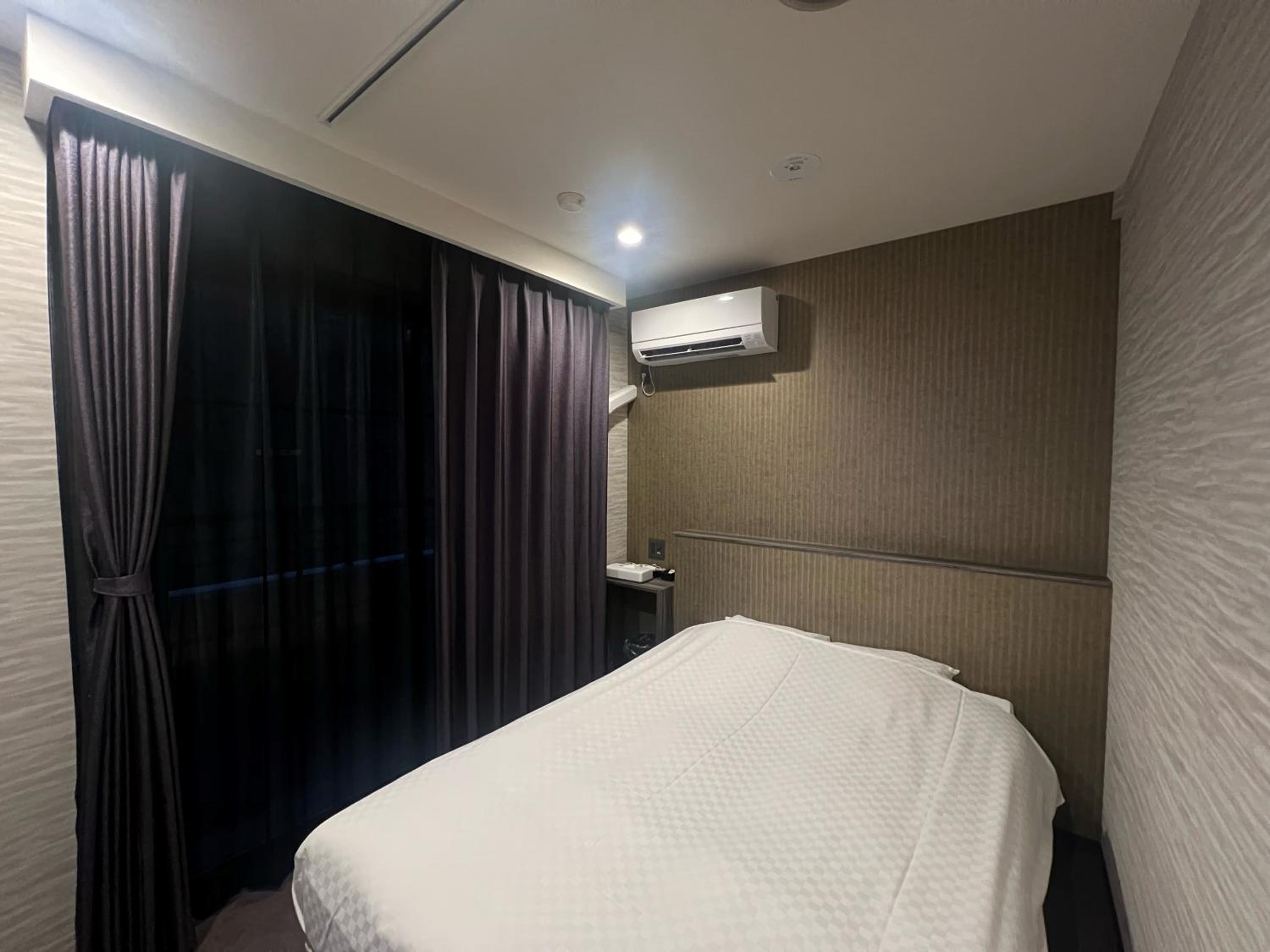 Small Double Room - Photo 6