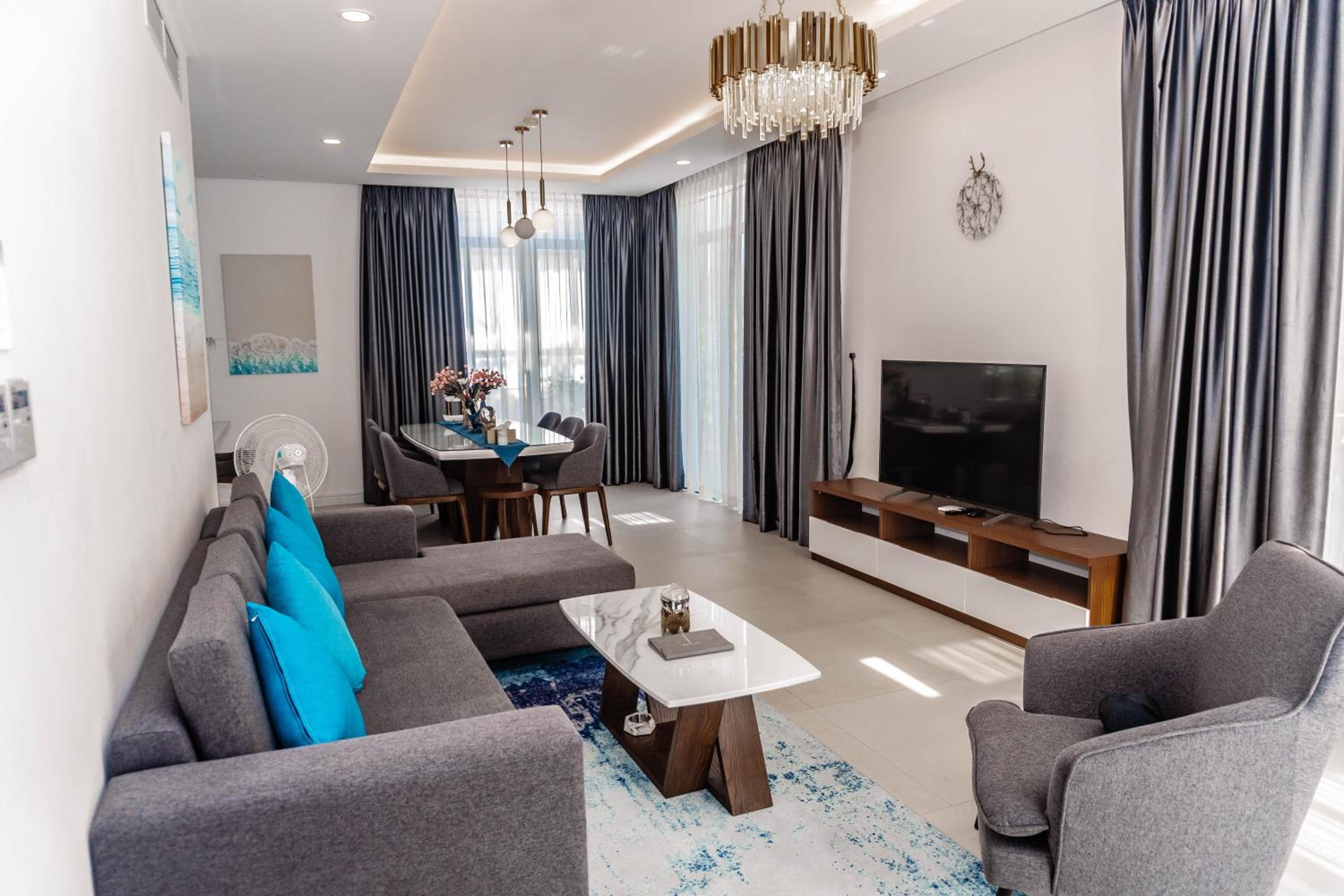 Three-Bedroom Villa photo 1