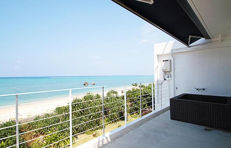 Double Room with Balcony and Sea View photo 2