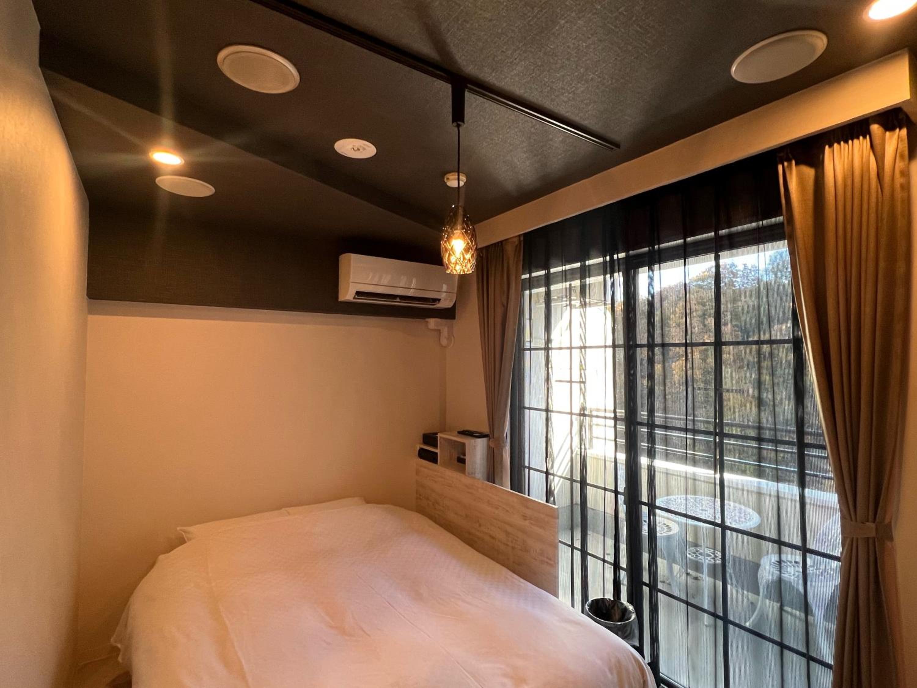 Small Double Room - Photo 2