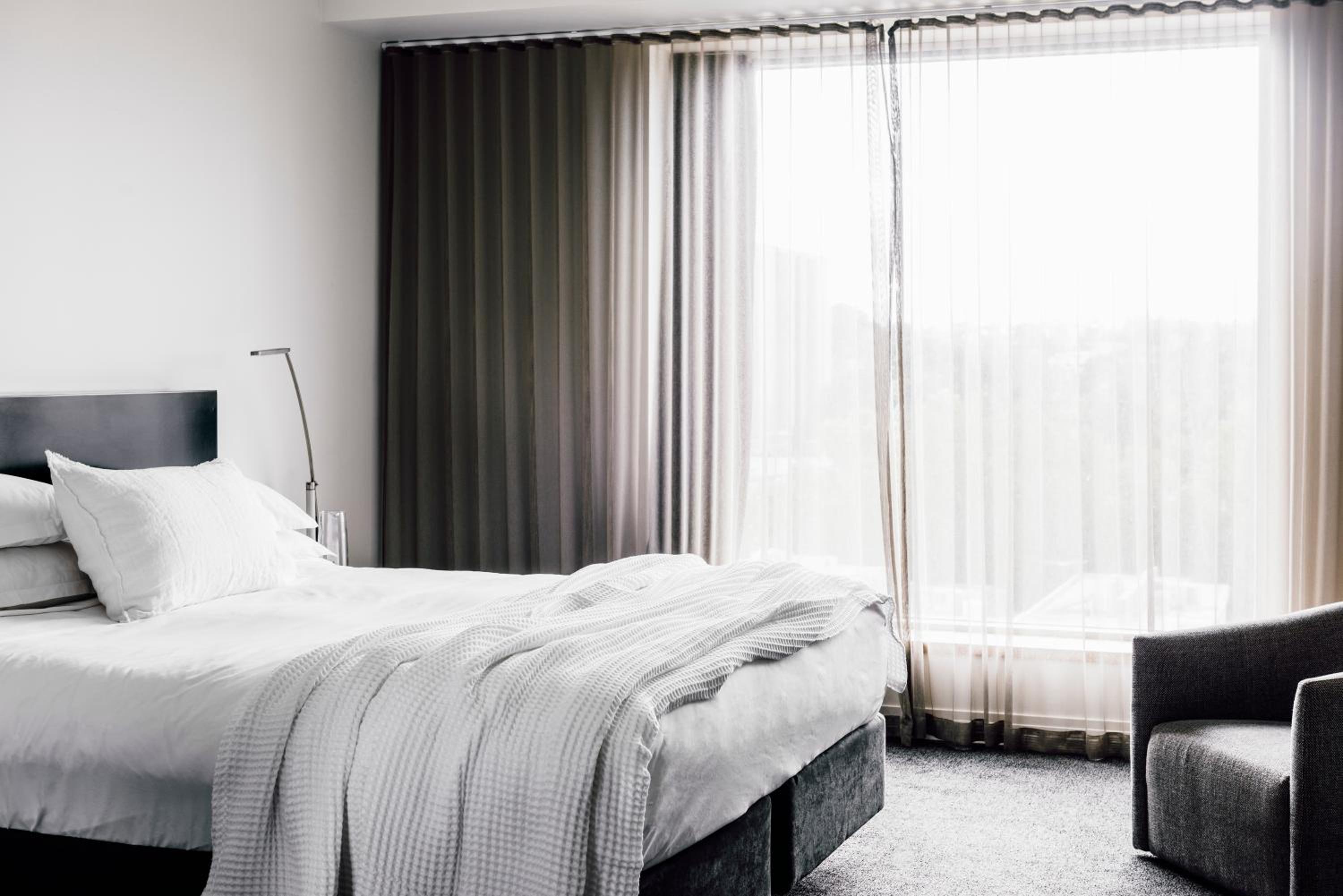 Superior King Room - Photo 9