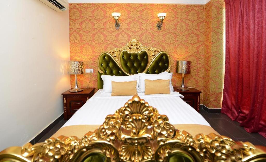 Double Room - Photo 1