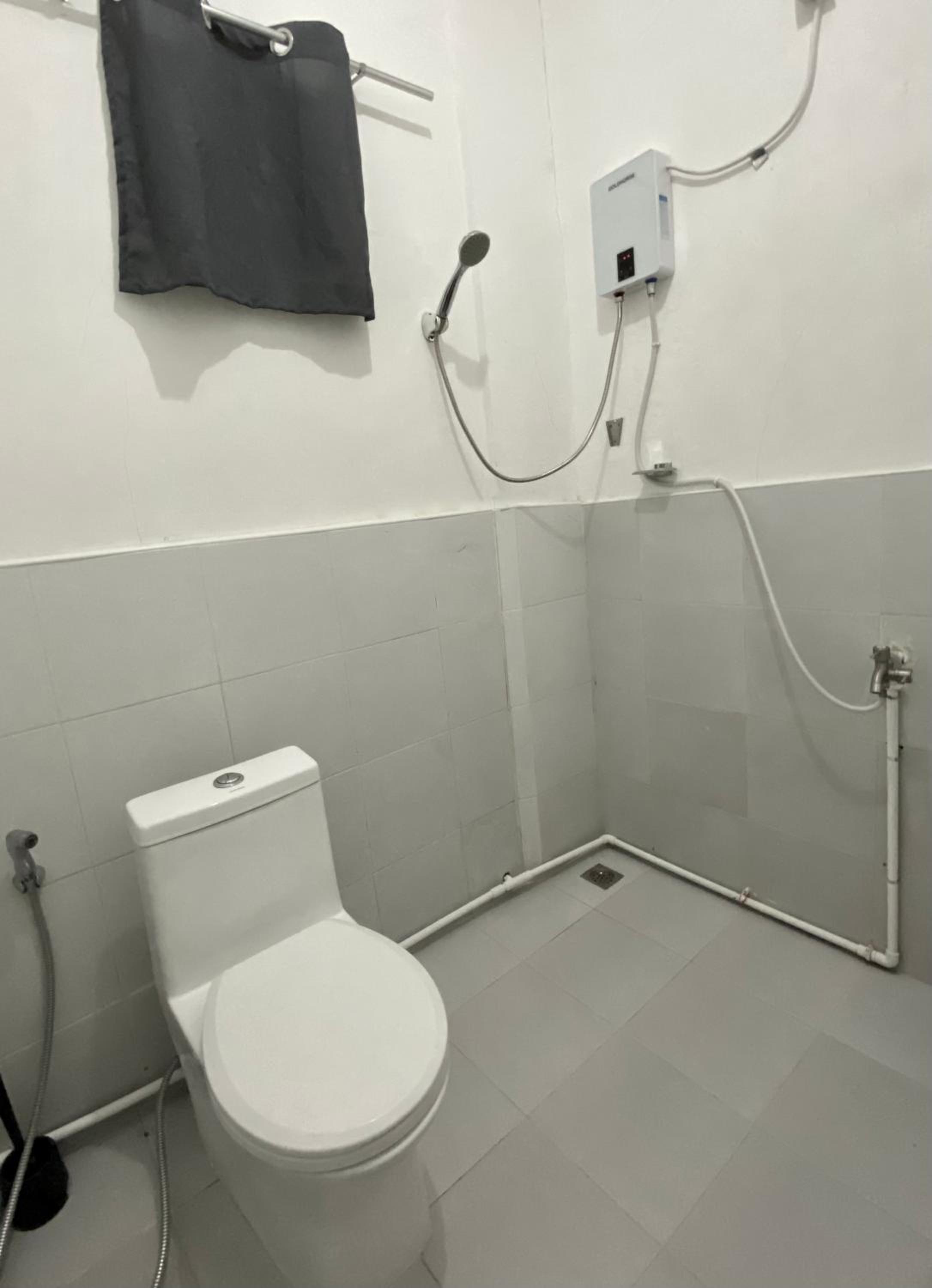 Family Room with Private Bathroom photo 3