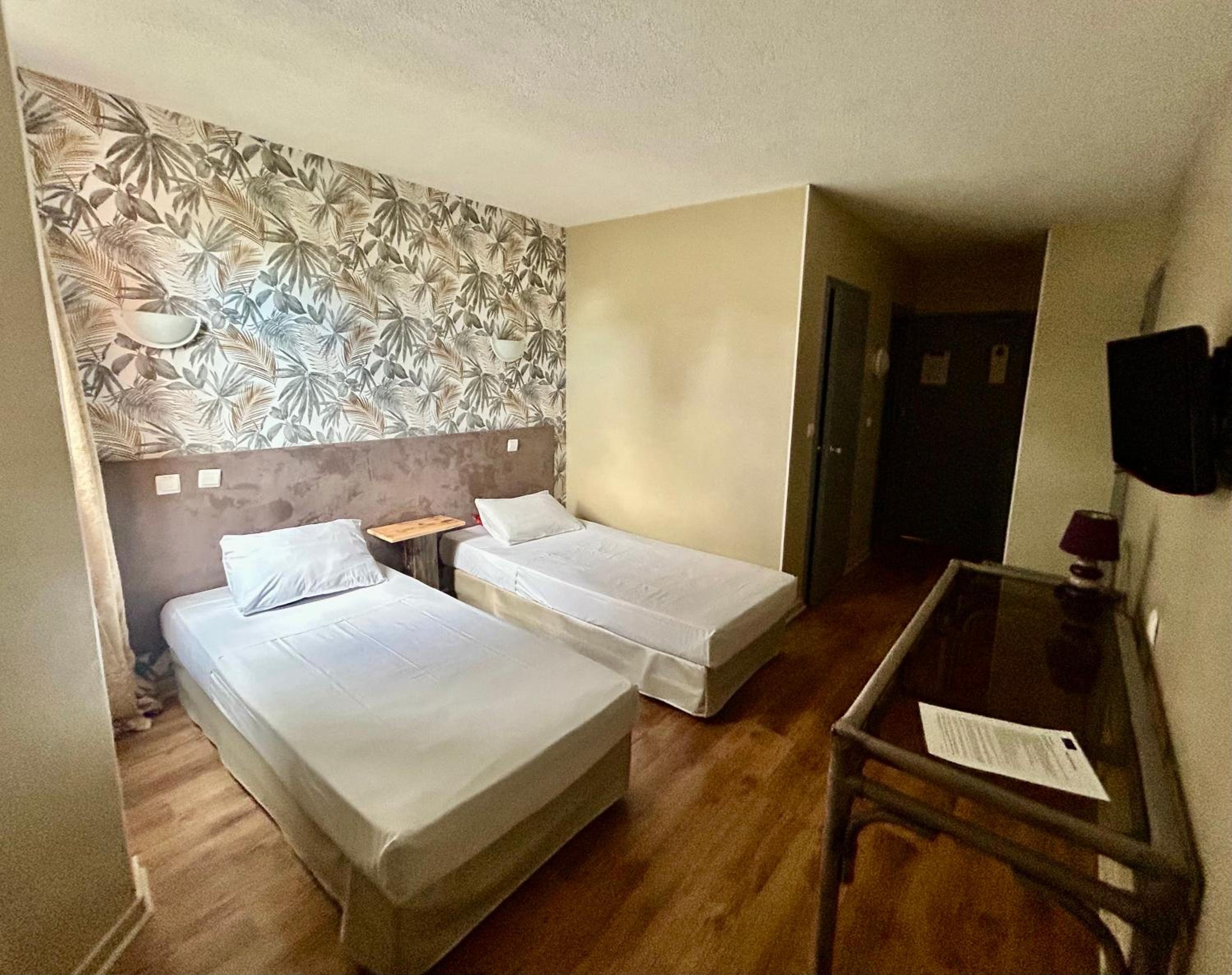 Twin Room with Bath